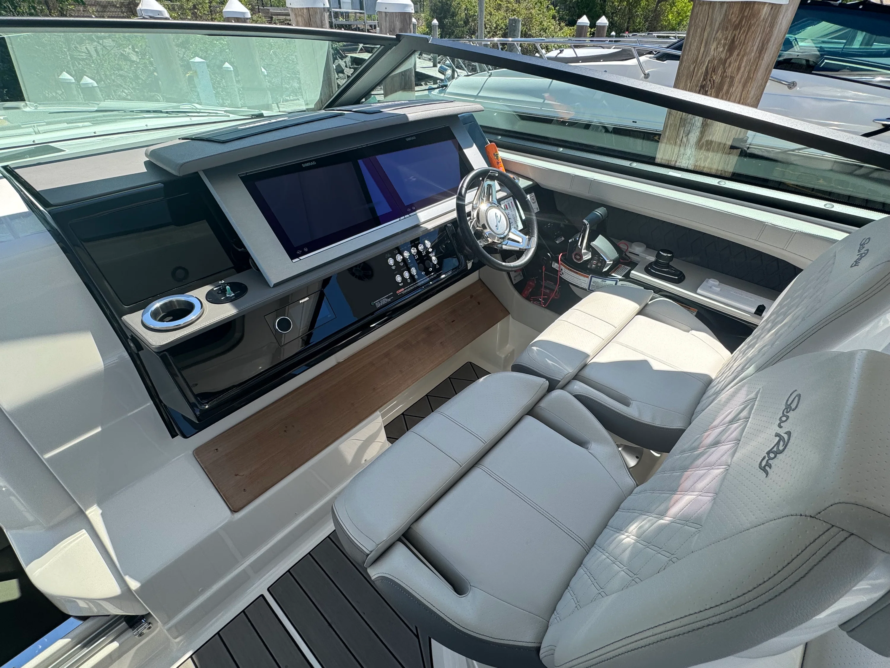 2023 Sea Ray 400 SLX Image Thumbnail #24