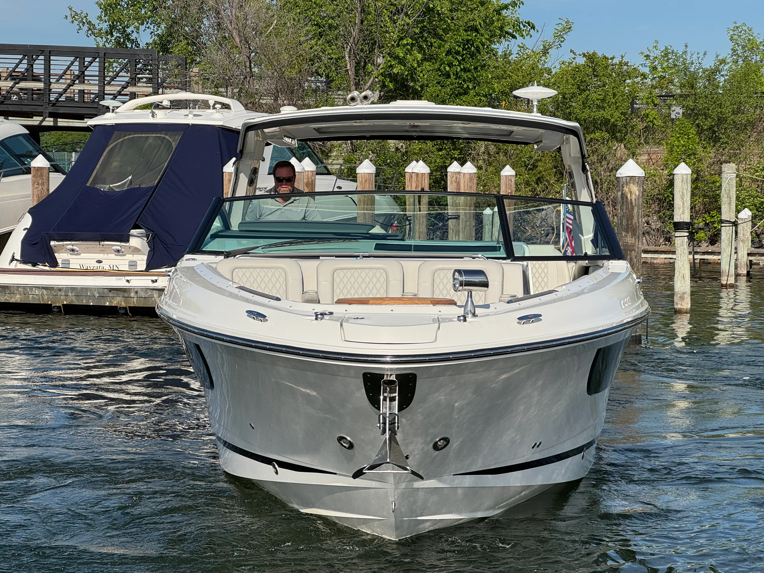 2023 Sea Ray 400 SLX Image Thumbnail #4