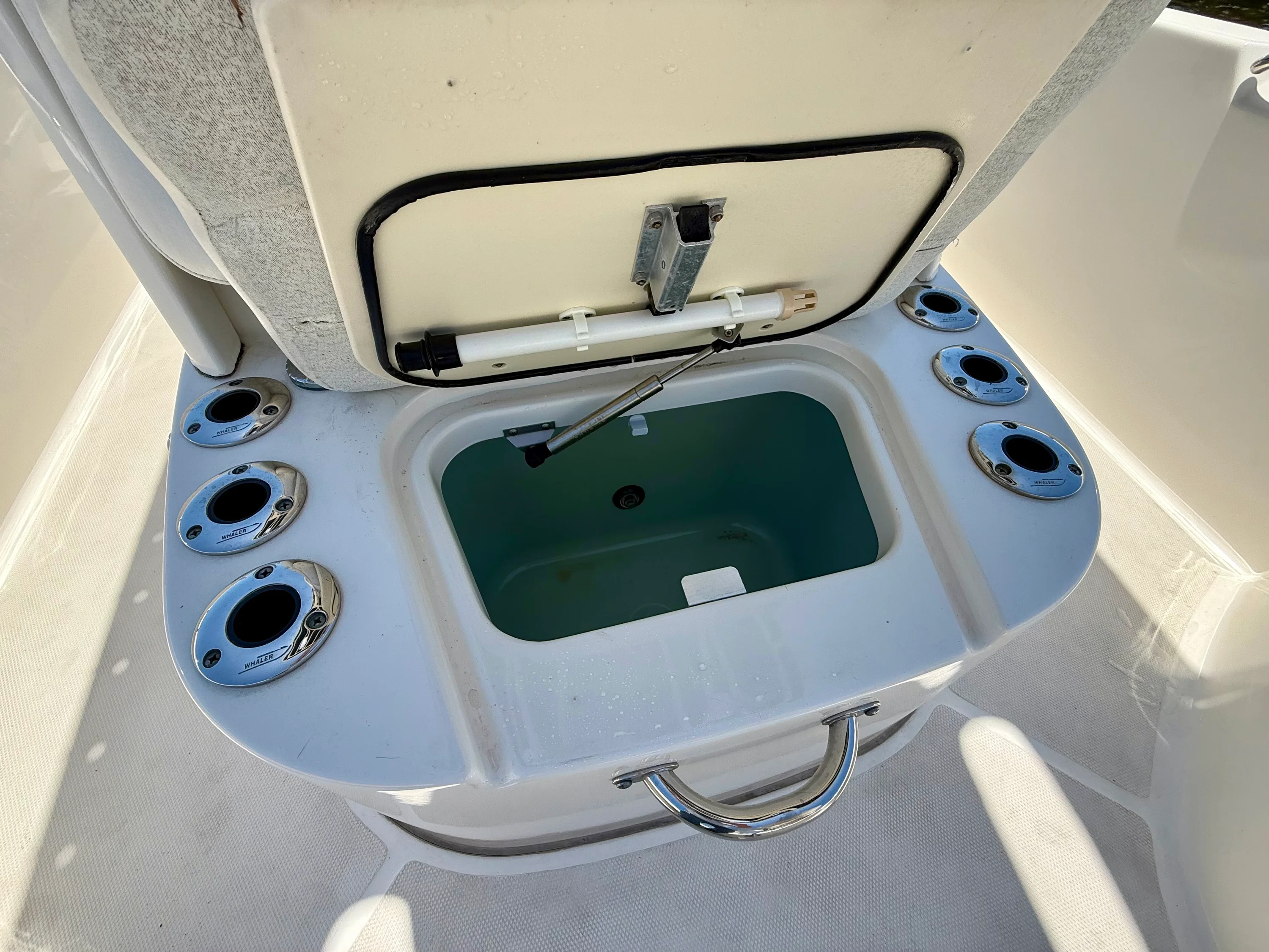 2015 Boston Whaler 240 DAUNTLESS Image Thumbnail #37