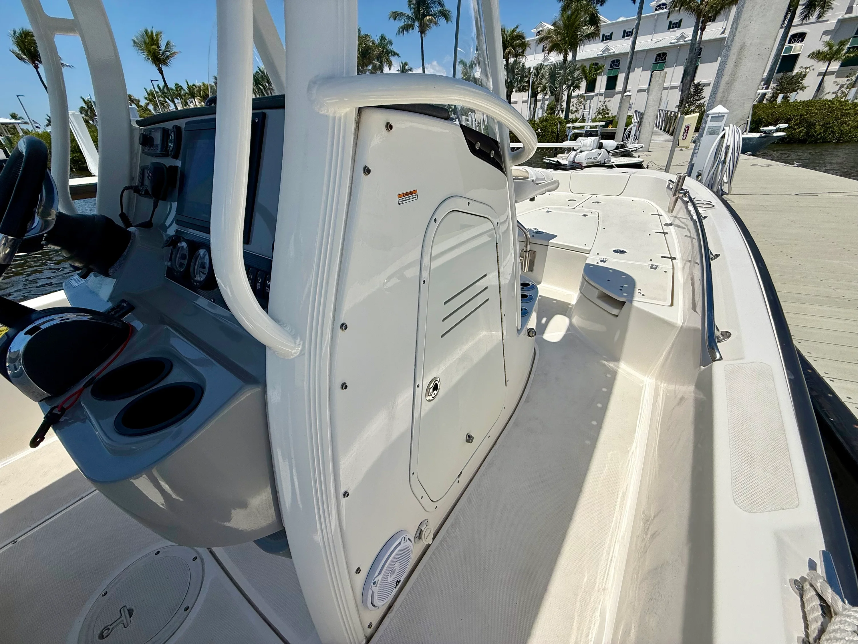 2015 Boston Whaler 240 DAUNTLESS Image Thumbnail #27