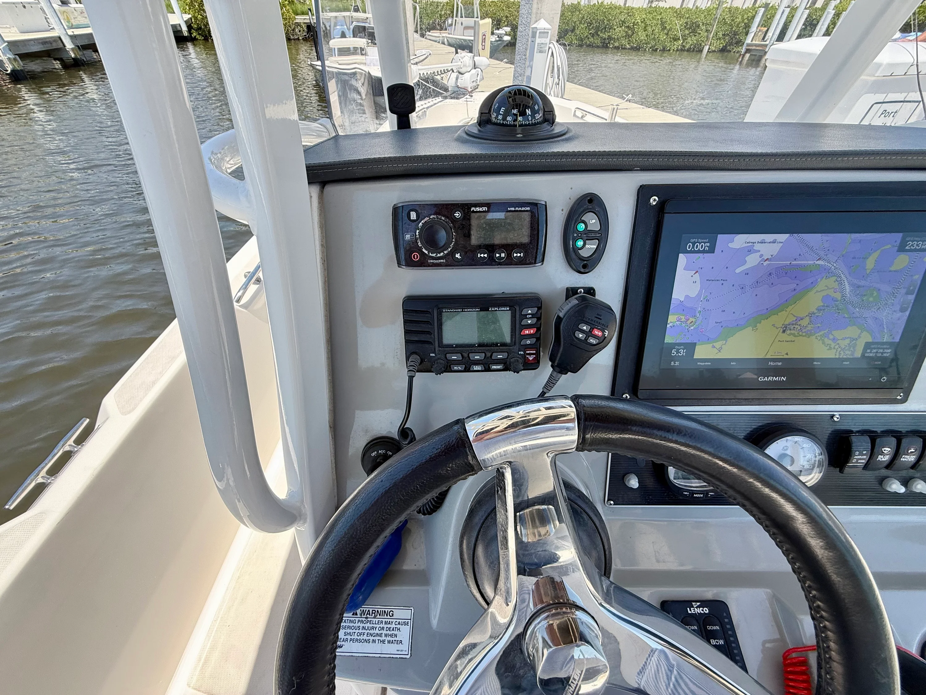 2015 Boston Whaler 240 DAUNTLESS Image Thumbnail #22