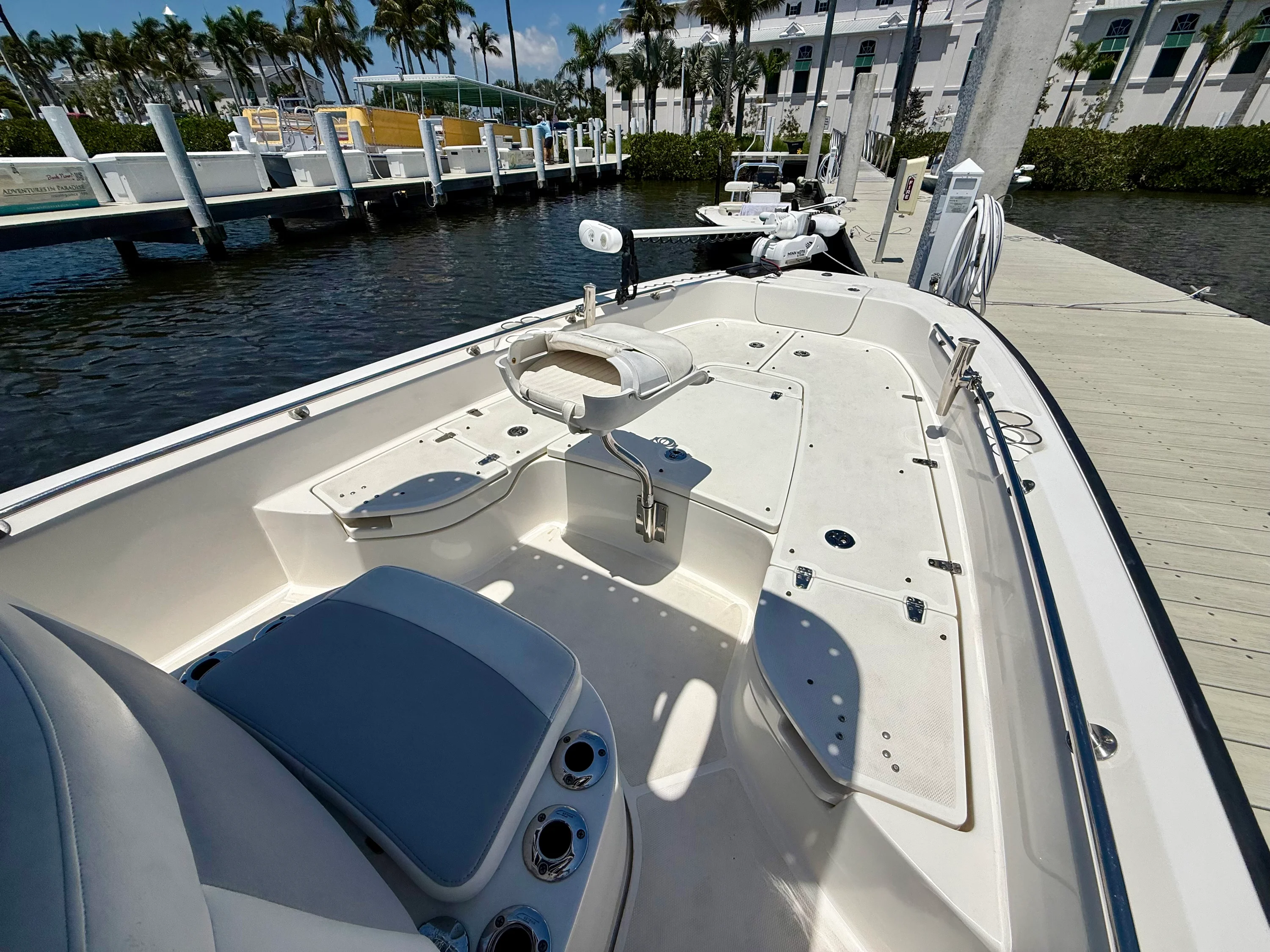 2015 Boston Whaler 240 DAUNTLESS Image Thumbnail #35