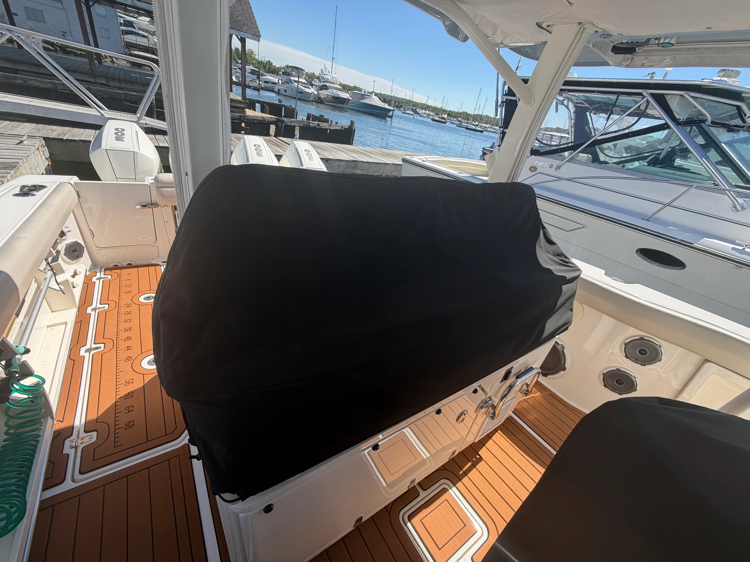 2021 Boston Whaler 380 OUTRAGE Image Thumbnail #7