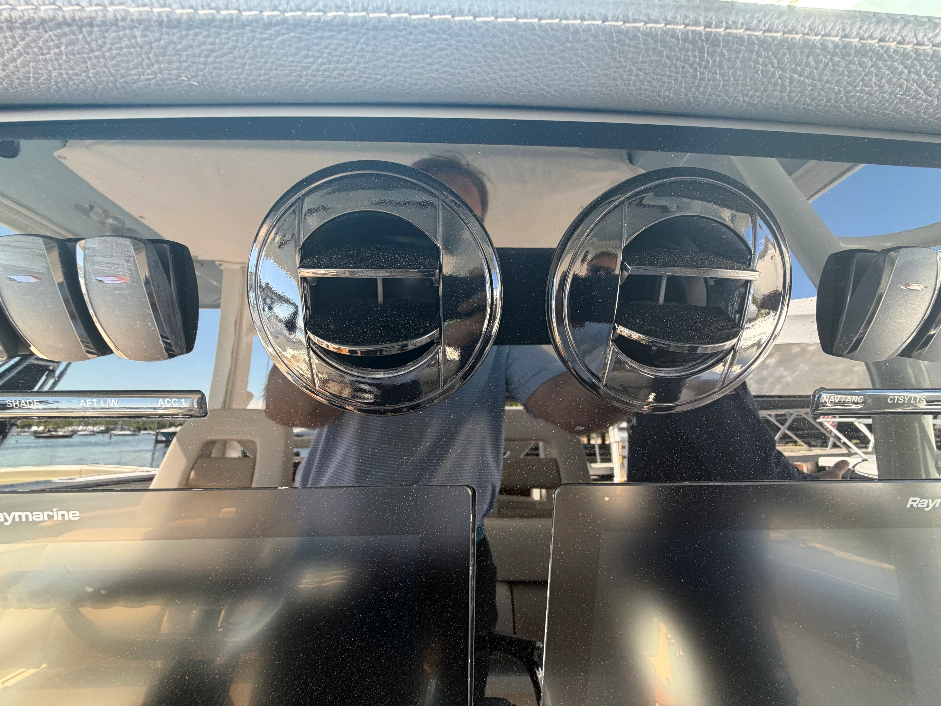 2021 Boston Whaler 380 OUTRAGE Image Thumbnail #33
