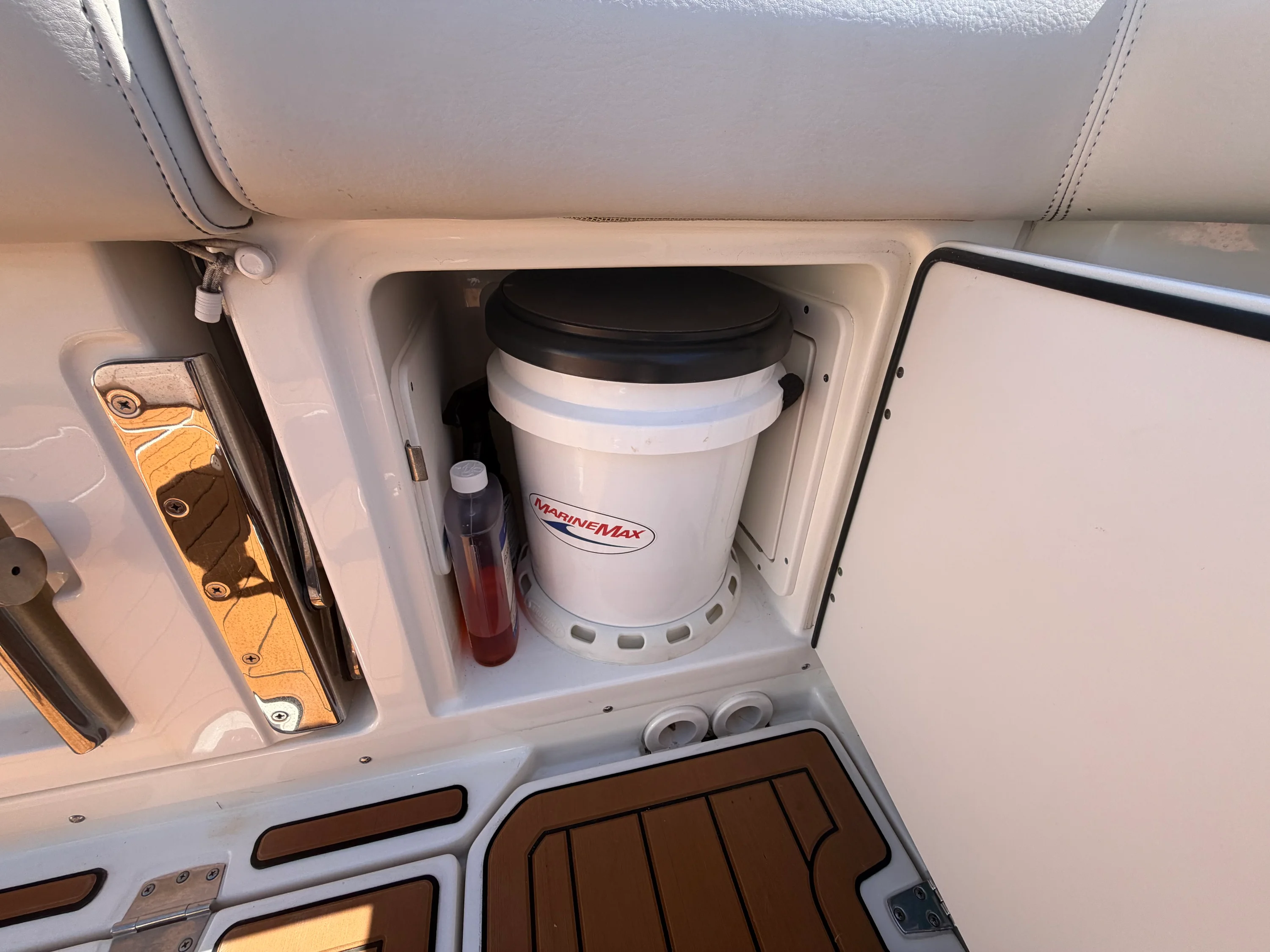 2021 Boston Whaler 380 OUTRAGE Image Thumbnail #19