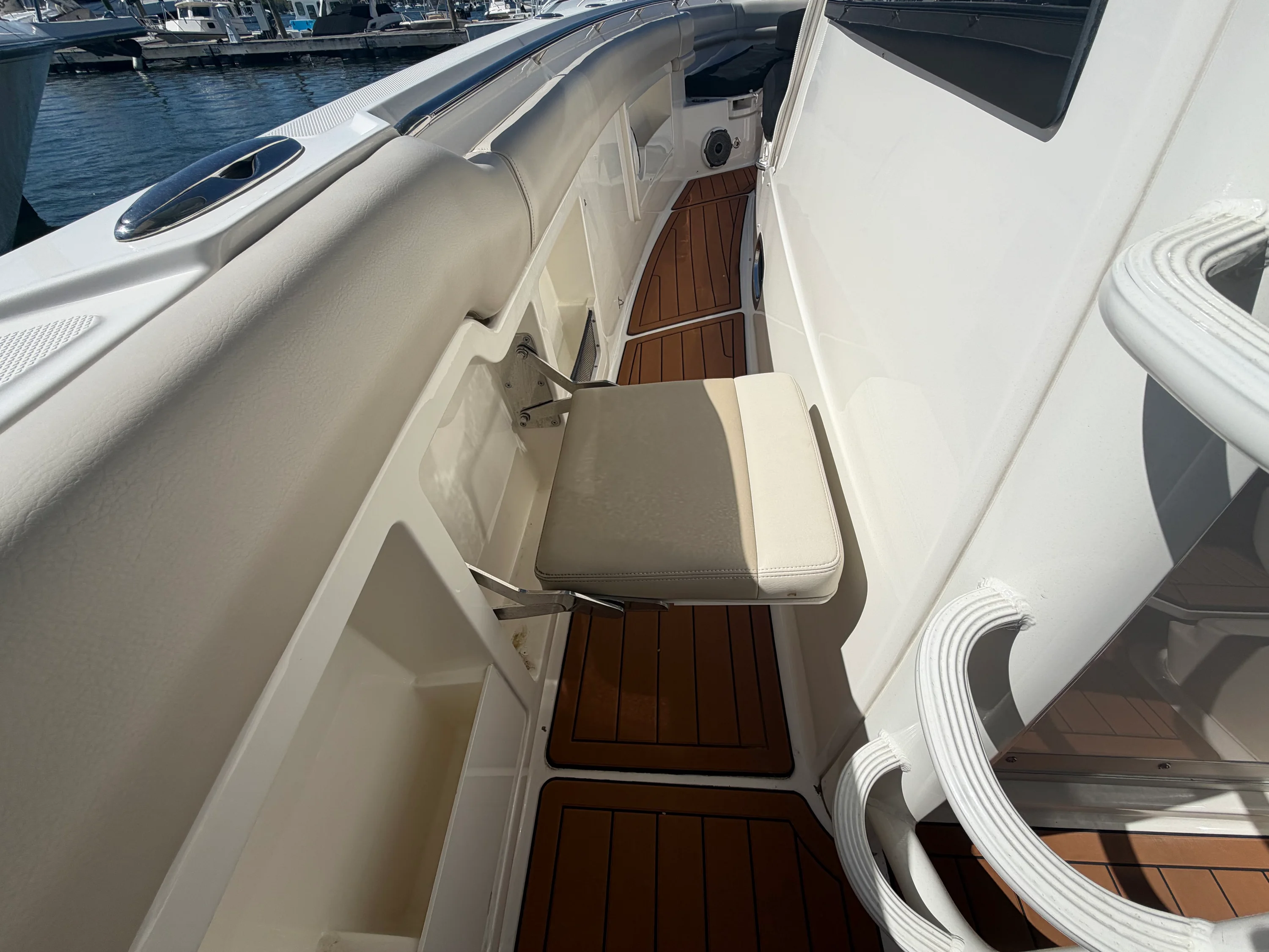 2021 Boston Whaler 380 OUTRAGE Image Thumbnail #35