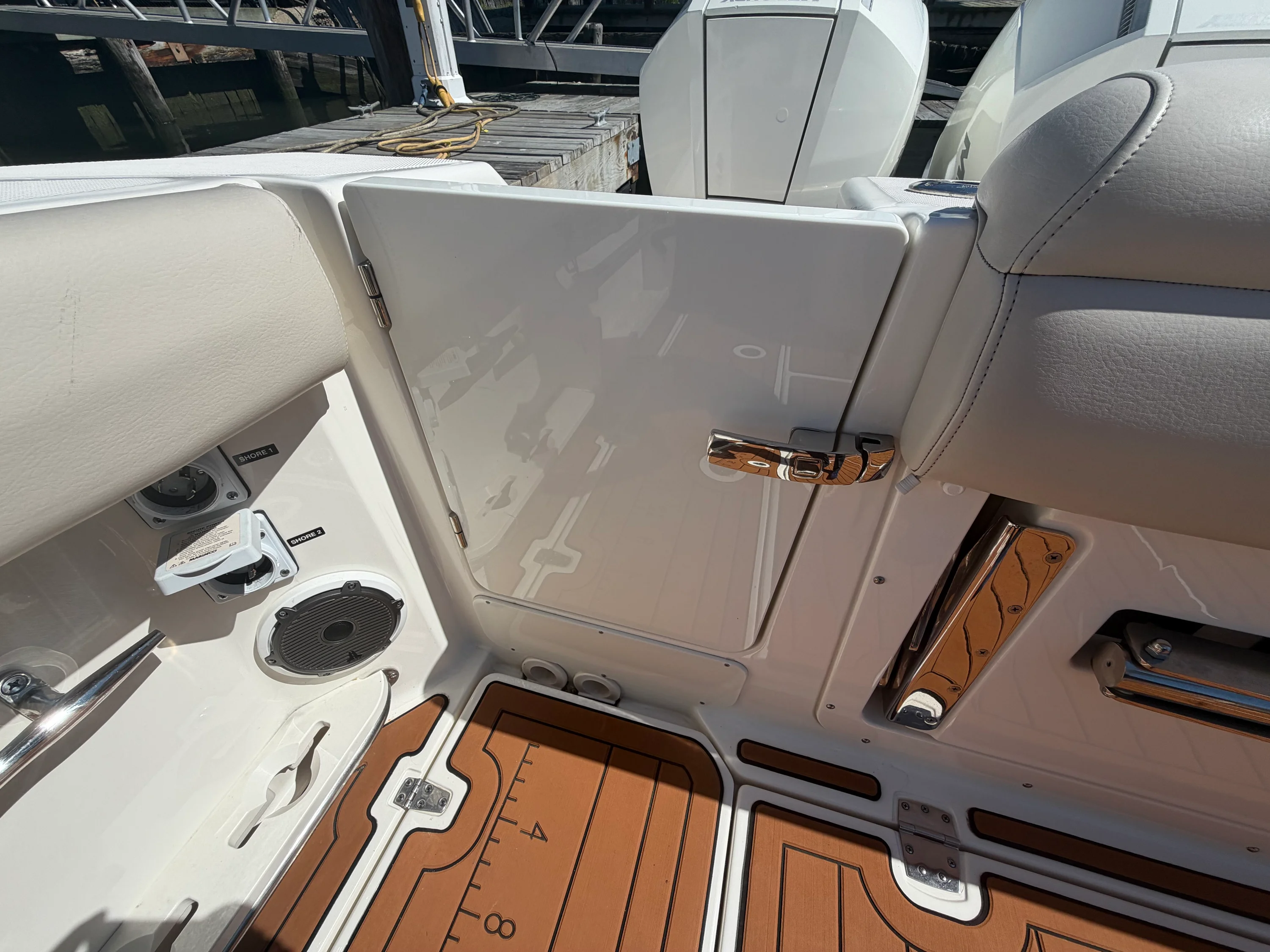 2021 Boston Whaler 380 OUTRAGE Image Thumbnail #11