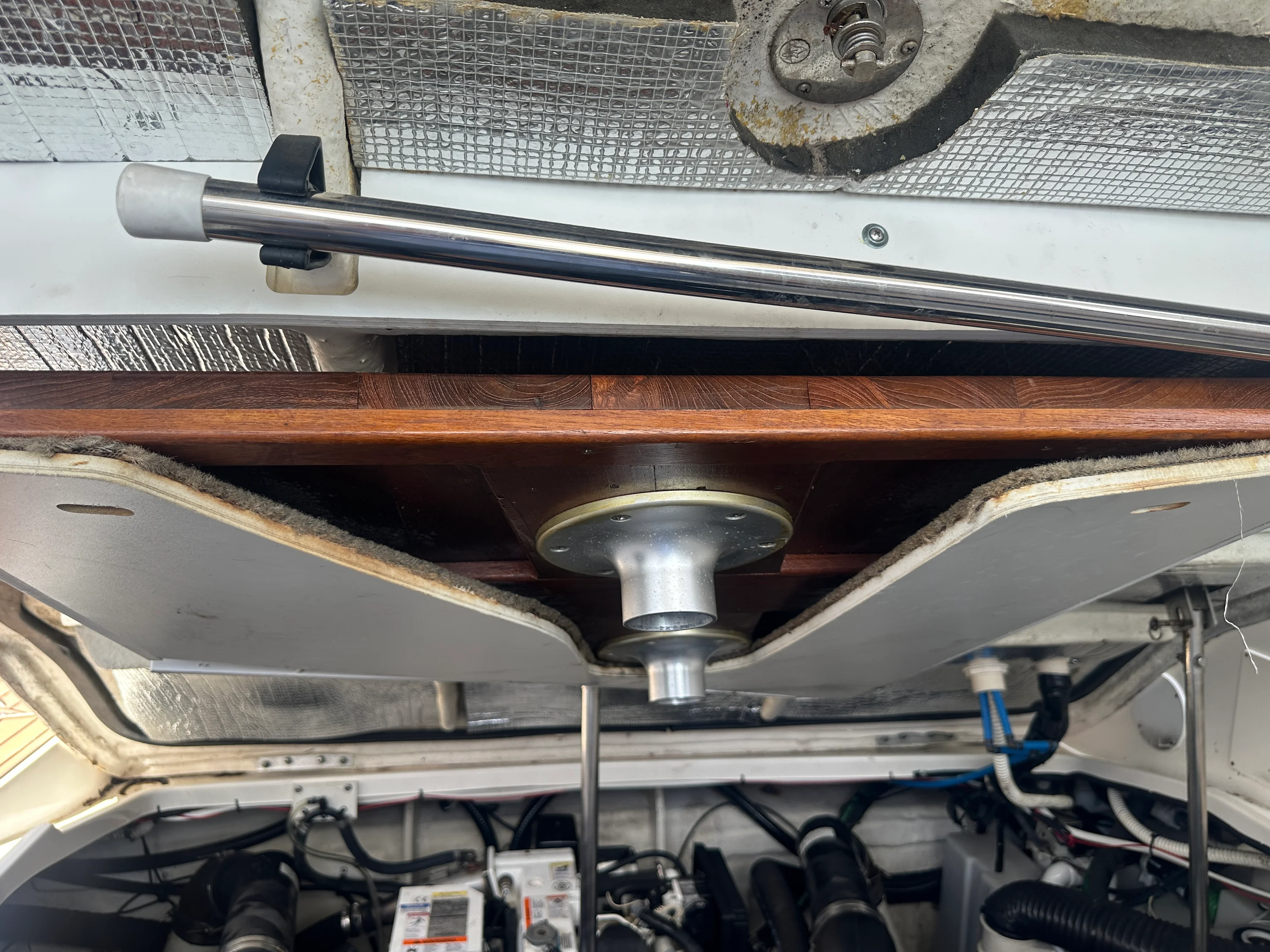 2017 Sea Ray 350 SUNDANCER Image Thumbnail #27