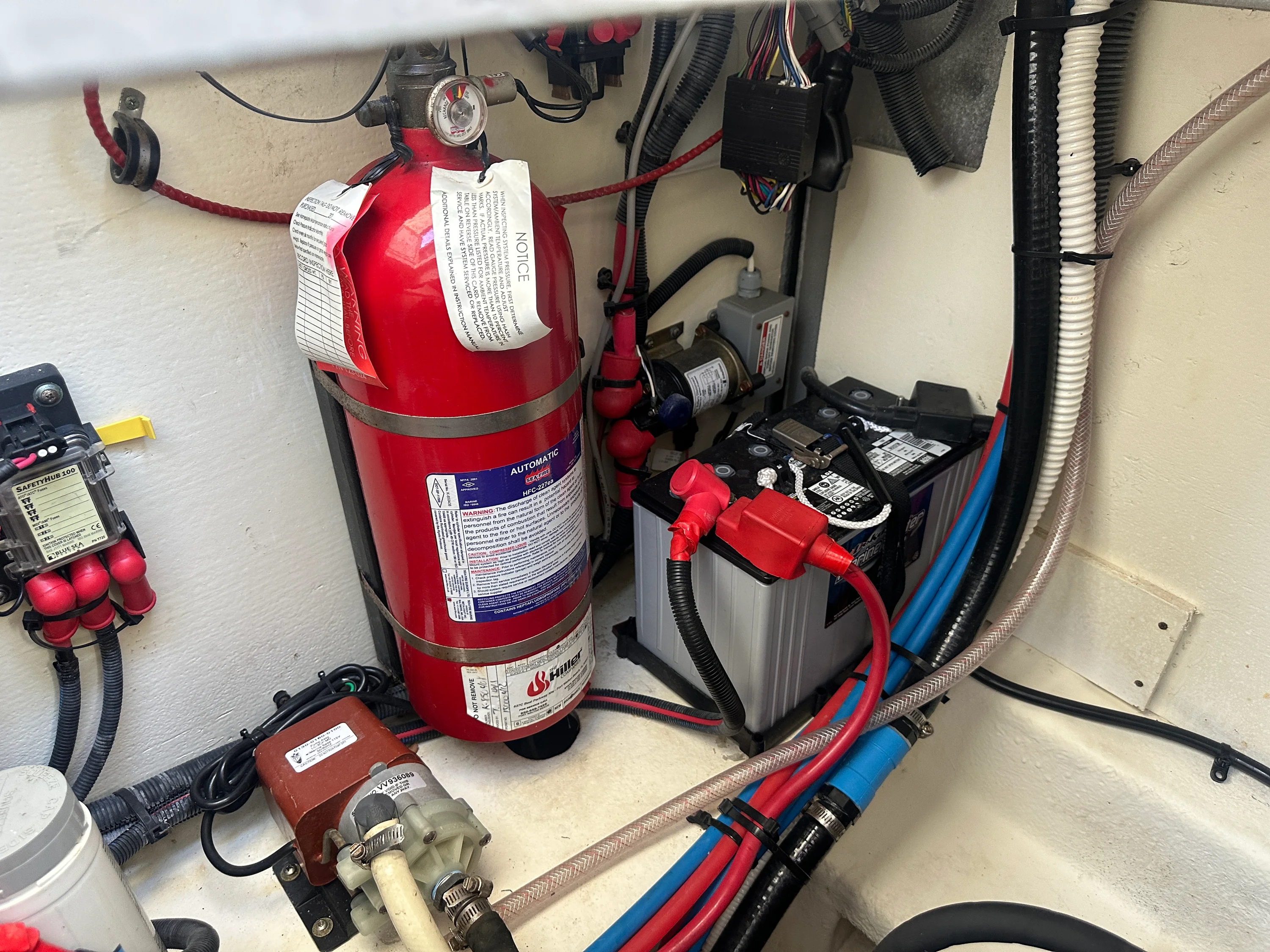 2017 Sea Ray 350 SUNDANCER Image Thumbnail #53