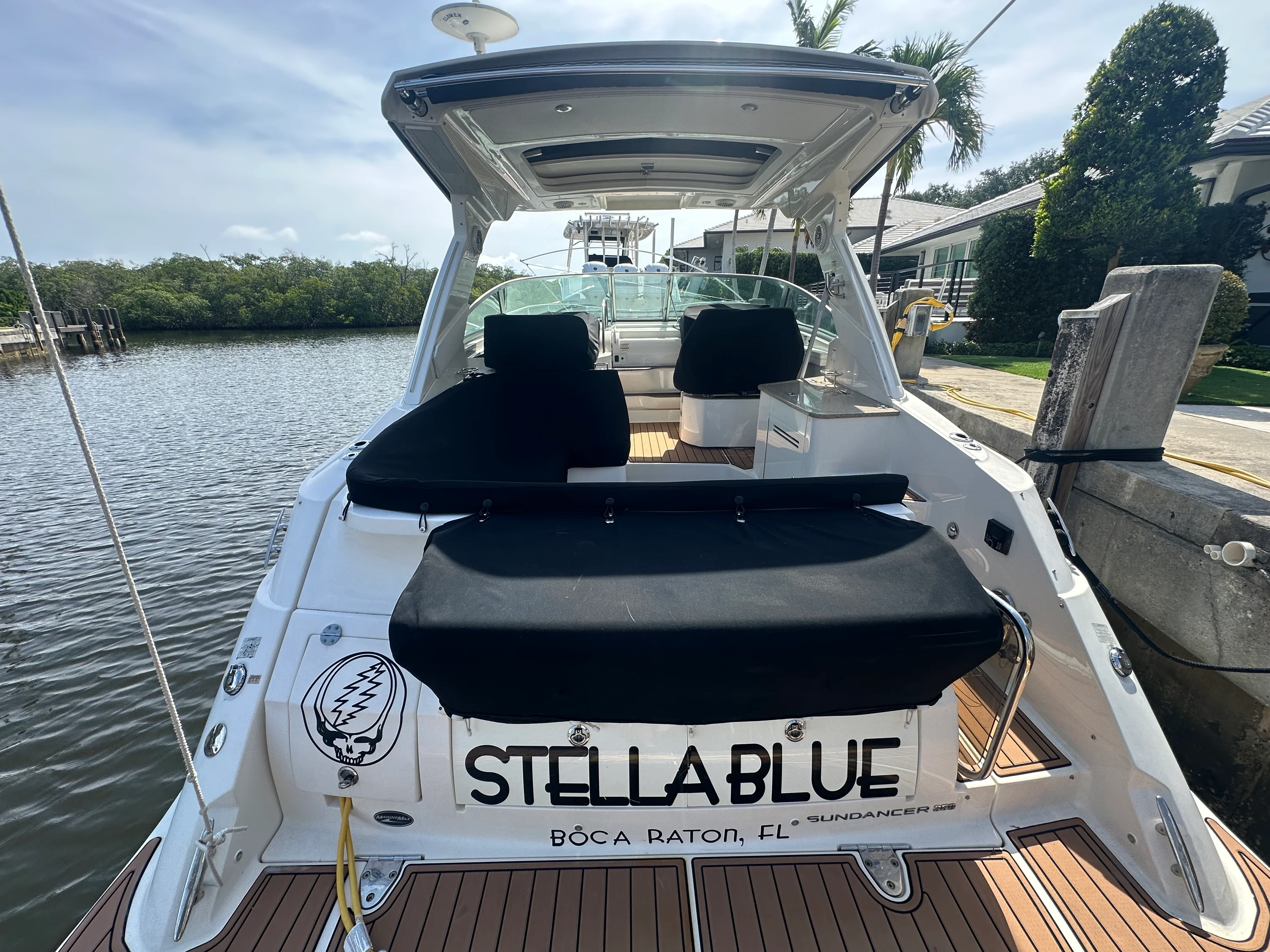 2017 Sea Ray 350 SUNDANCER Image Thumbnail #3