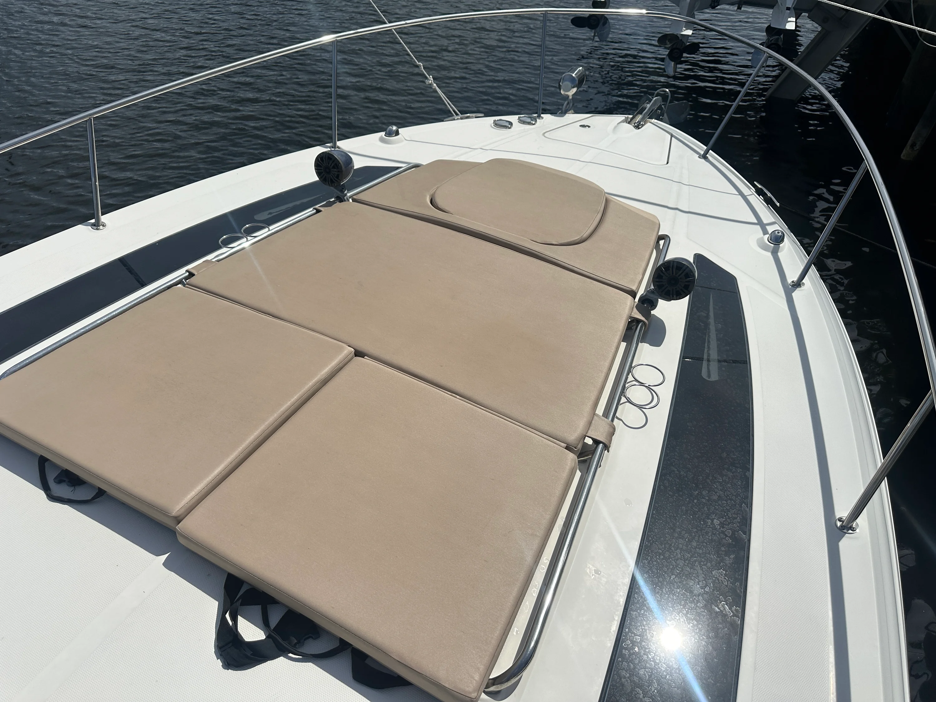 2017 Sea Ray 350 SUNDANCER Image Thumbnail #18