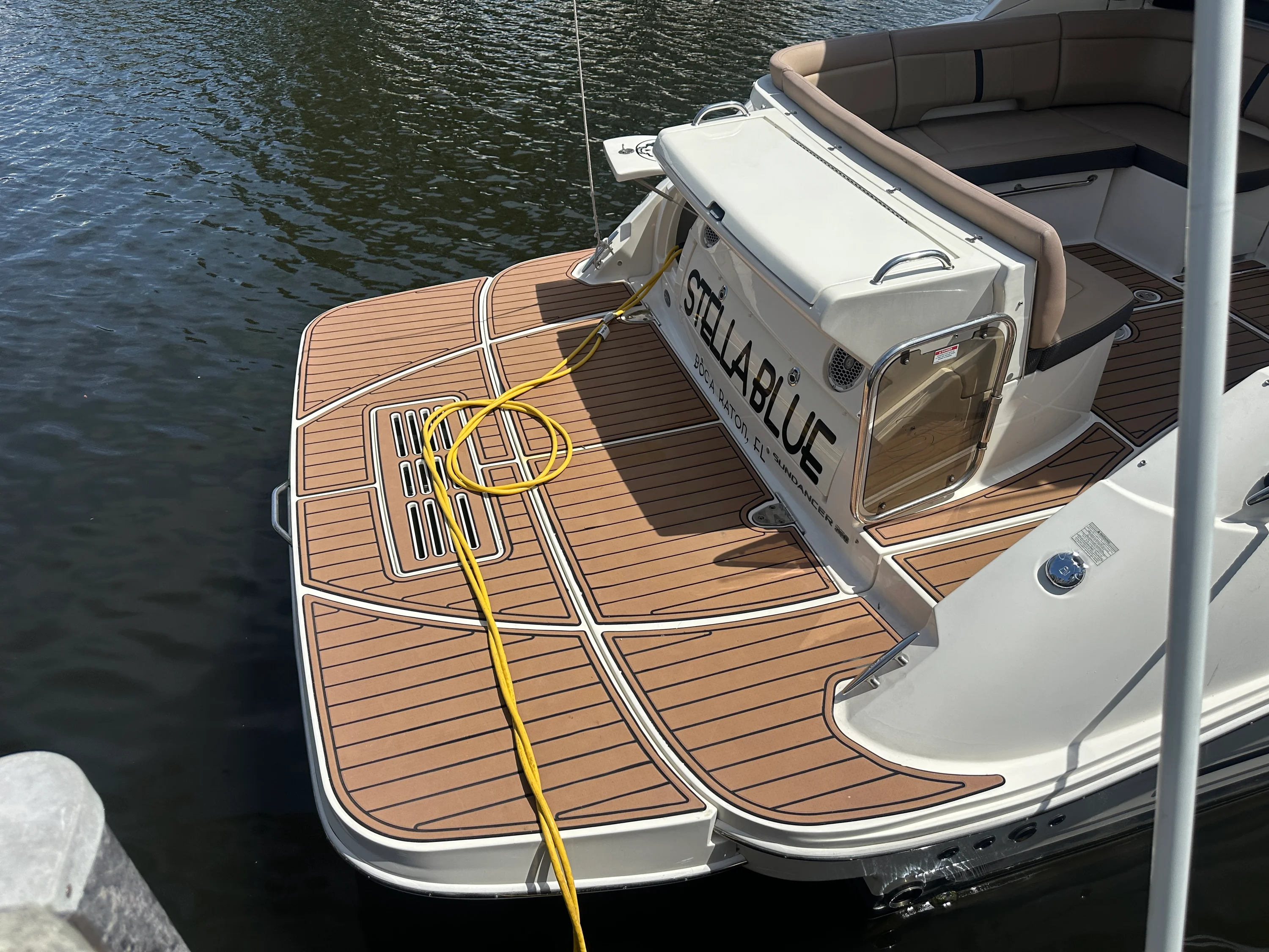 2017 Sea Ray 350 SUNDANCER Image Thumbnail #5