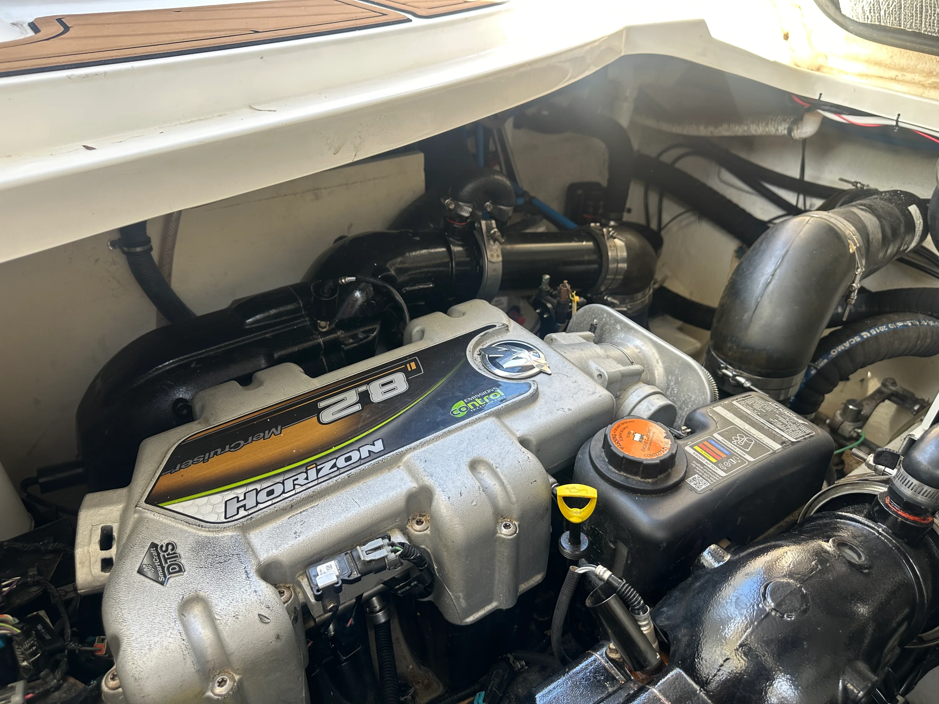2017 Sea Ray 350 SUNDANCER Image Thumbnail #49