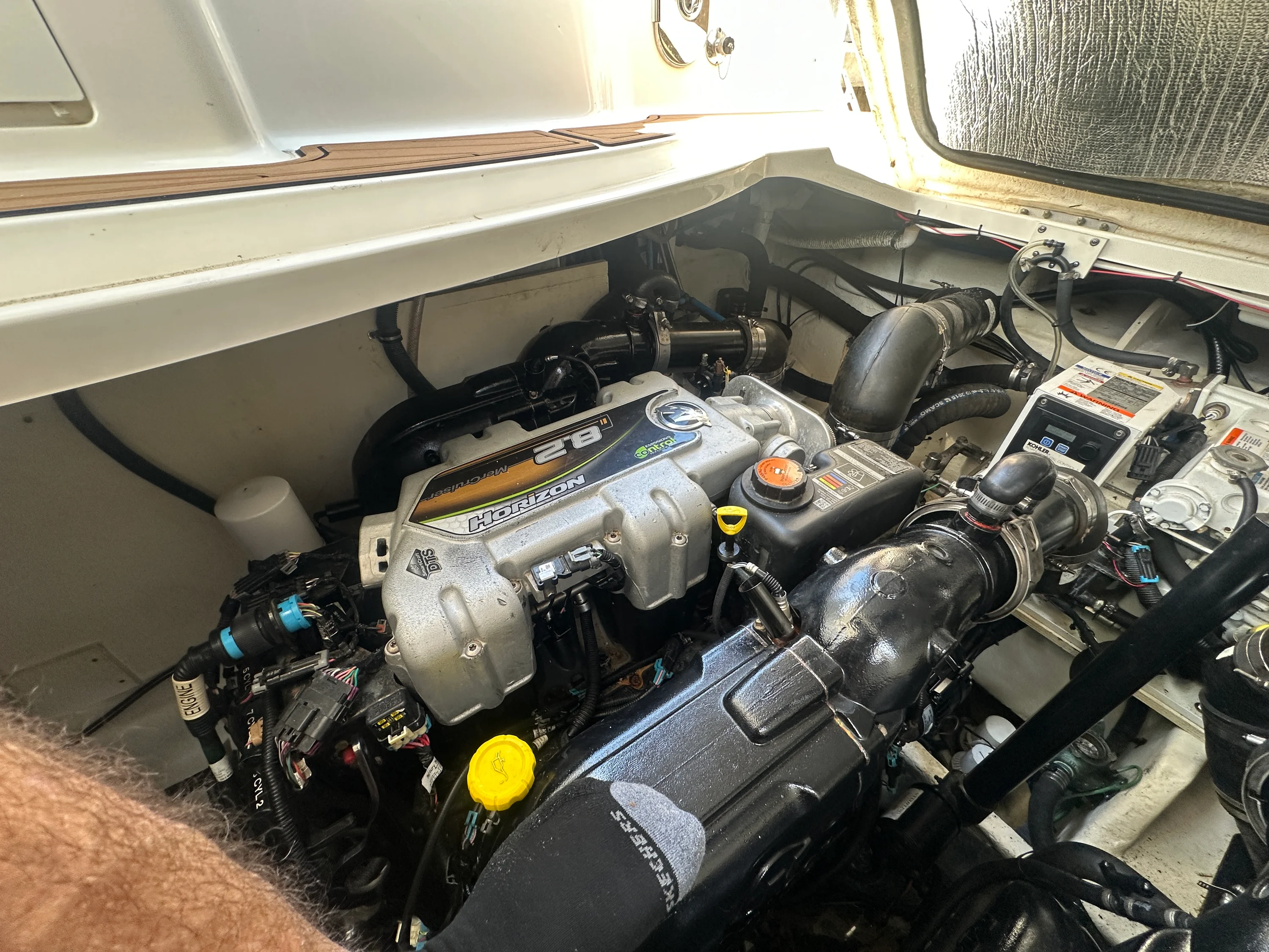 2017 Sea Ray 350 SUNDANCER Image Thumbnail #48