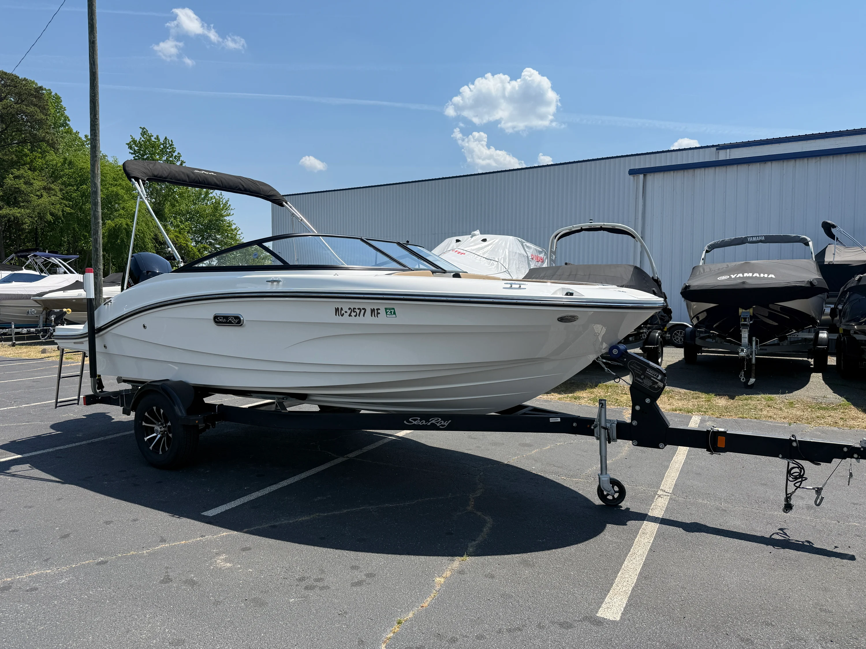 2025 Sea Ray 190 SPX OB Image Thumbnail #0