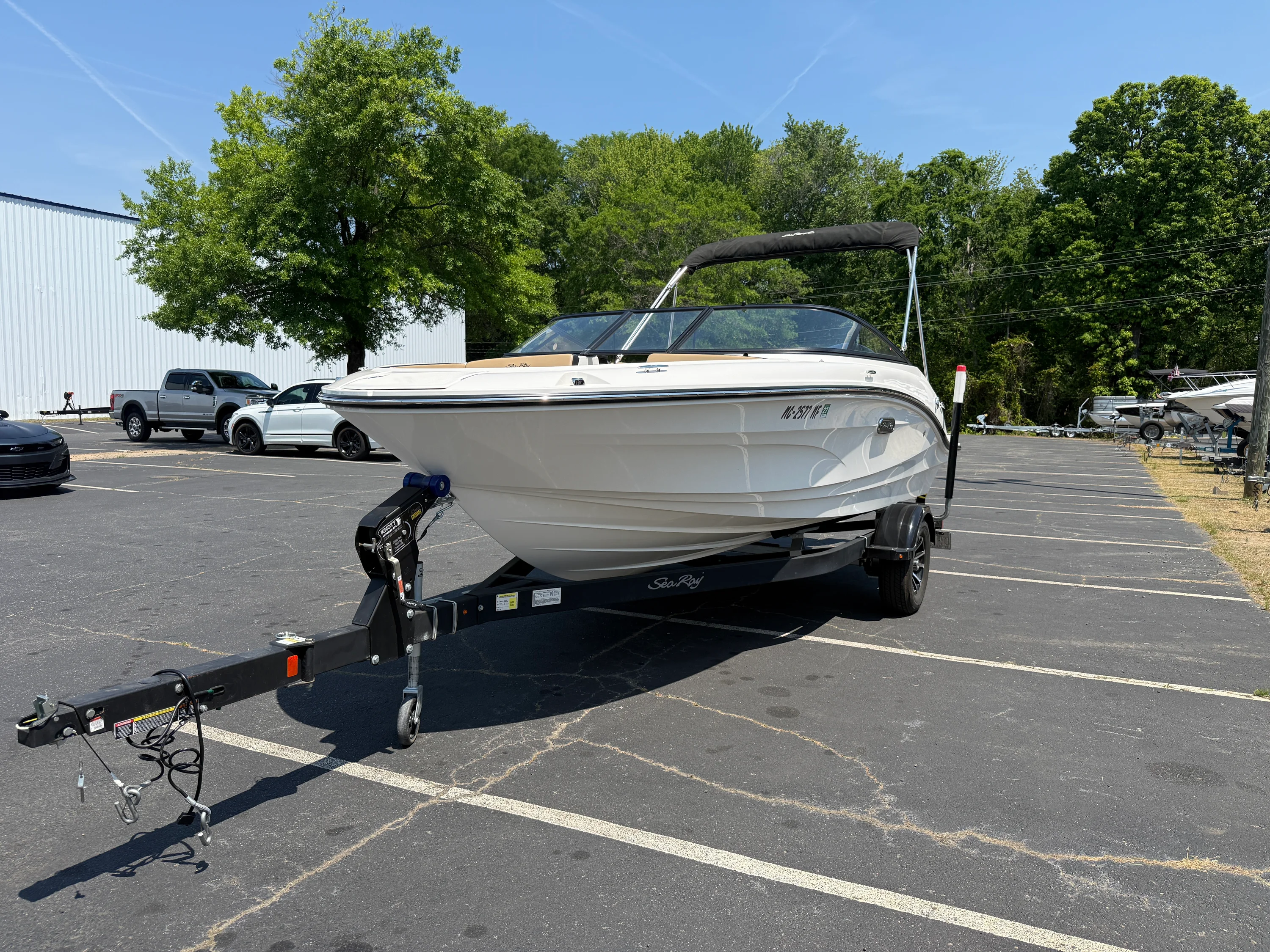 2025 Sea Ray 190 SPX OB Image Thumbnail #8