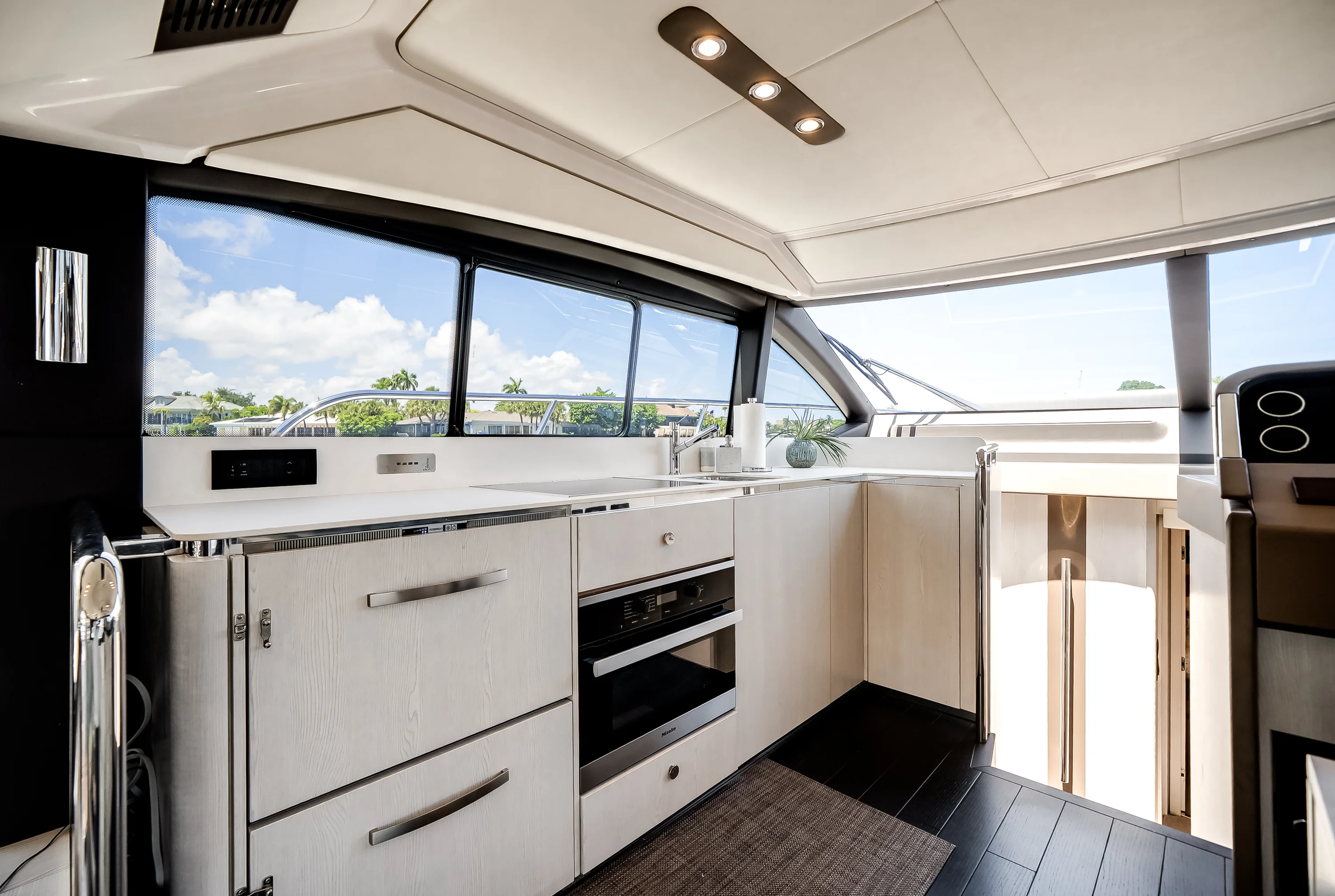 2021 Azimut 50 FLY Image Thumbnail #37