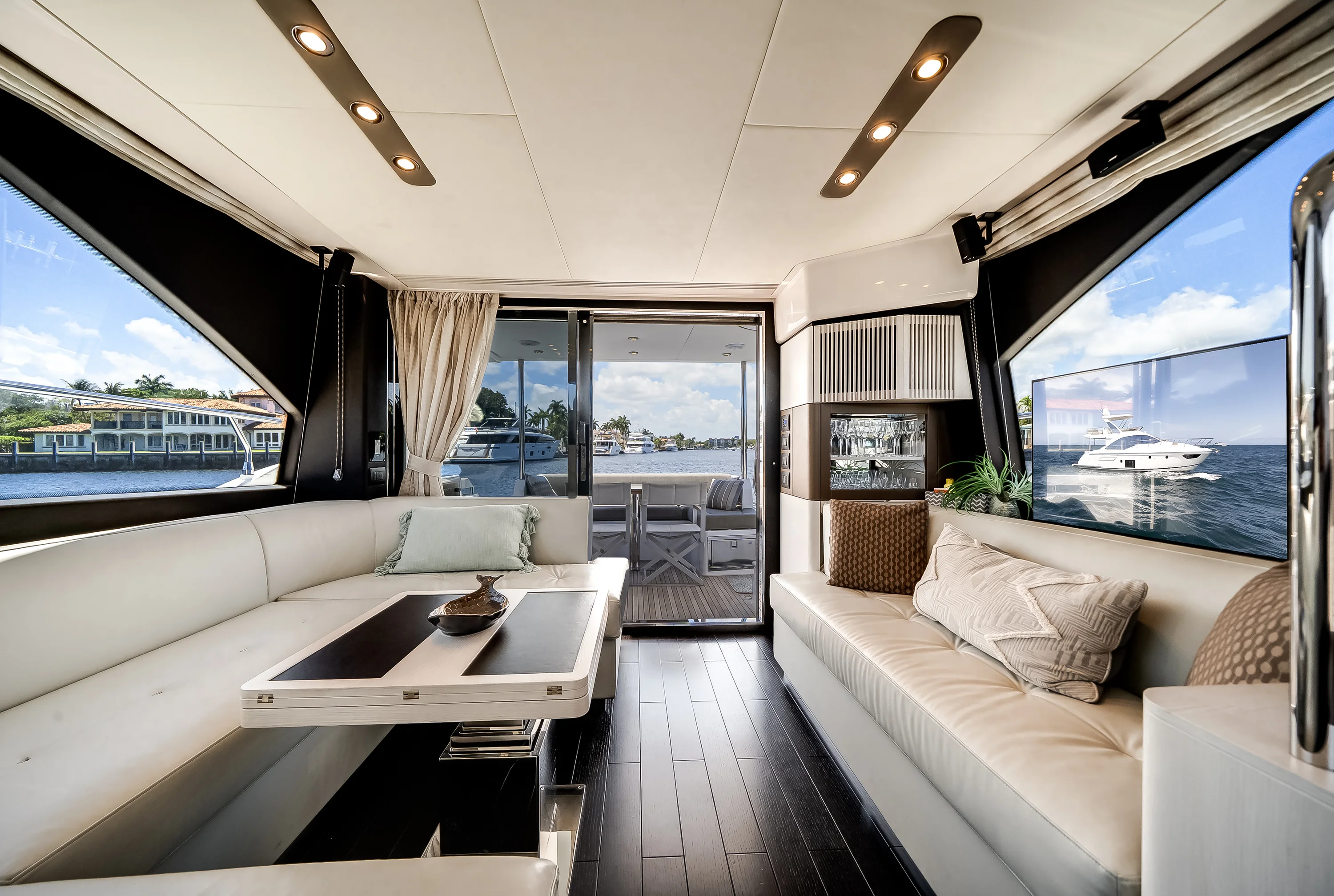 2021 Azimut 50 FLY Image Thumbnail #36