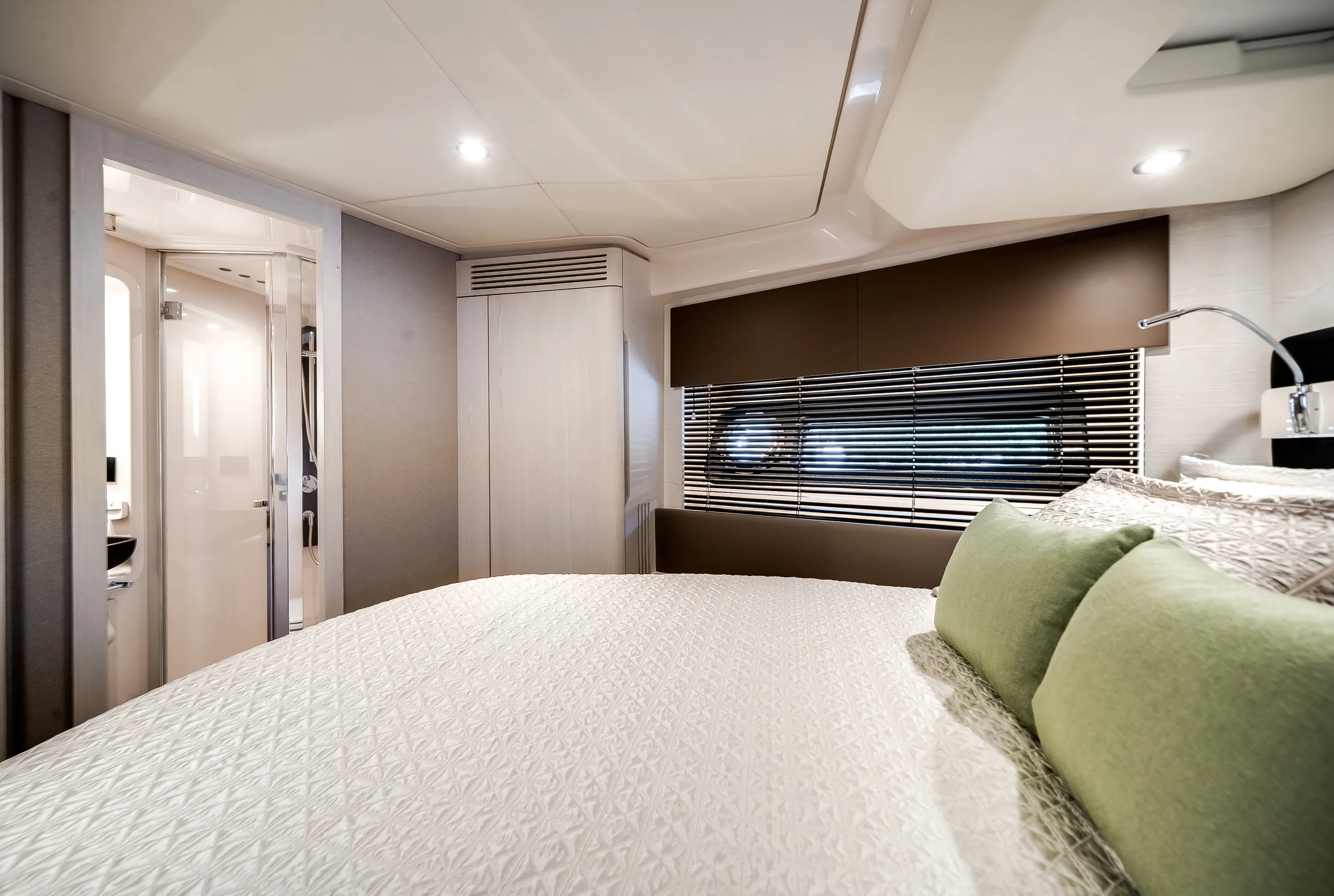 2021 Azimut 50 FLY Image Thumbnail #56