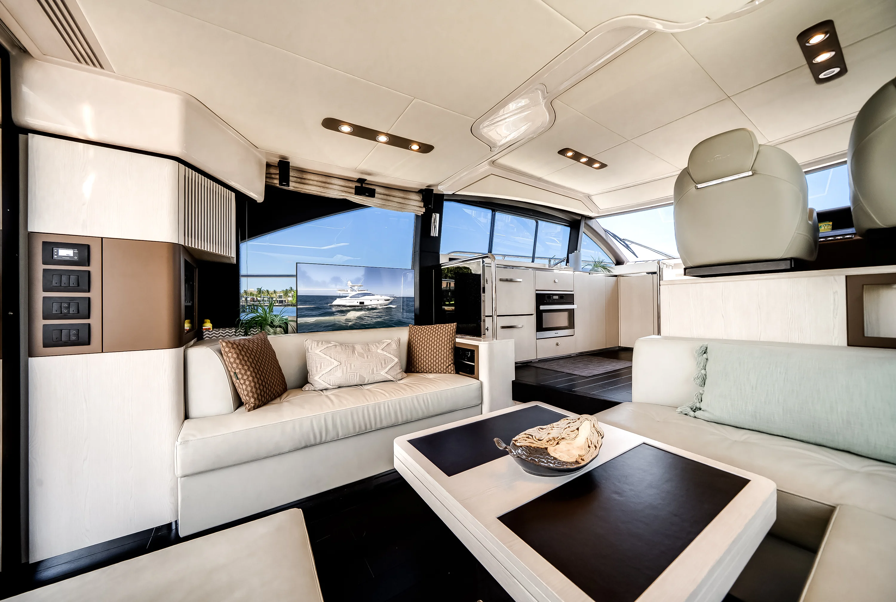 2021 Azimut 50 FLY Image Thumbnail #35