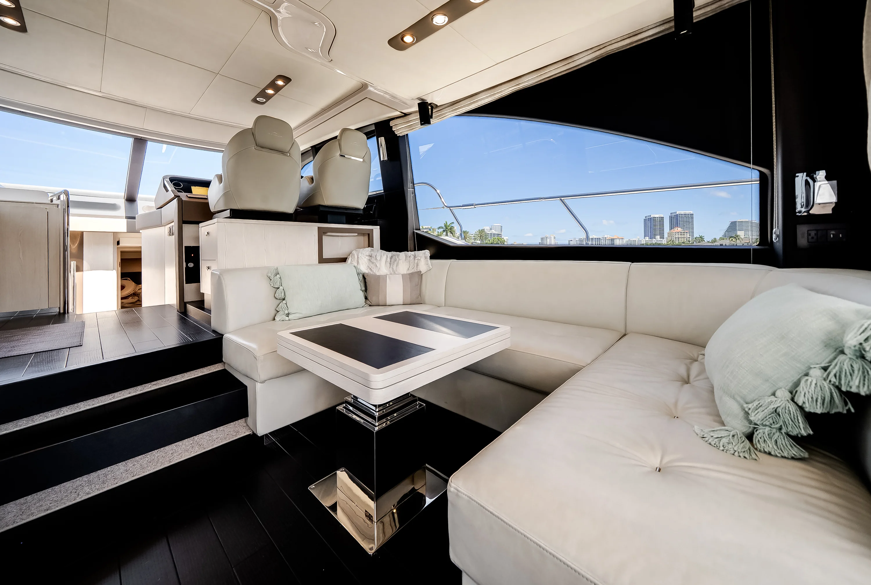 2021 Azimut 50 FLY Image Thumbnail #34