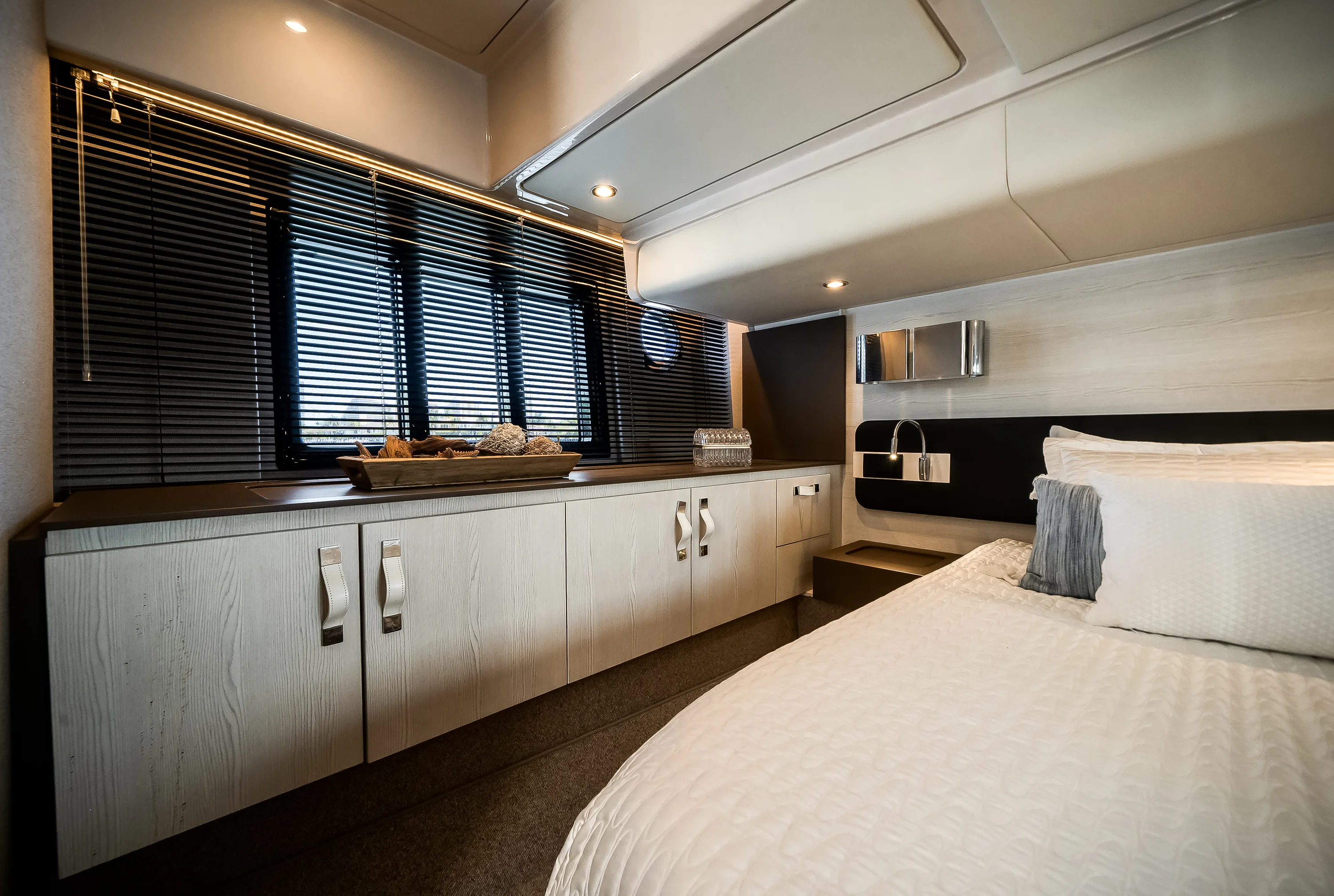 2021 Azimut 50 FLY Image Thumbnail #52