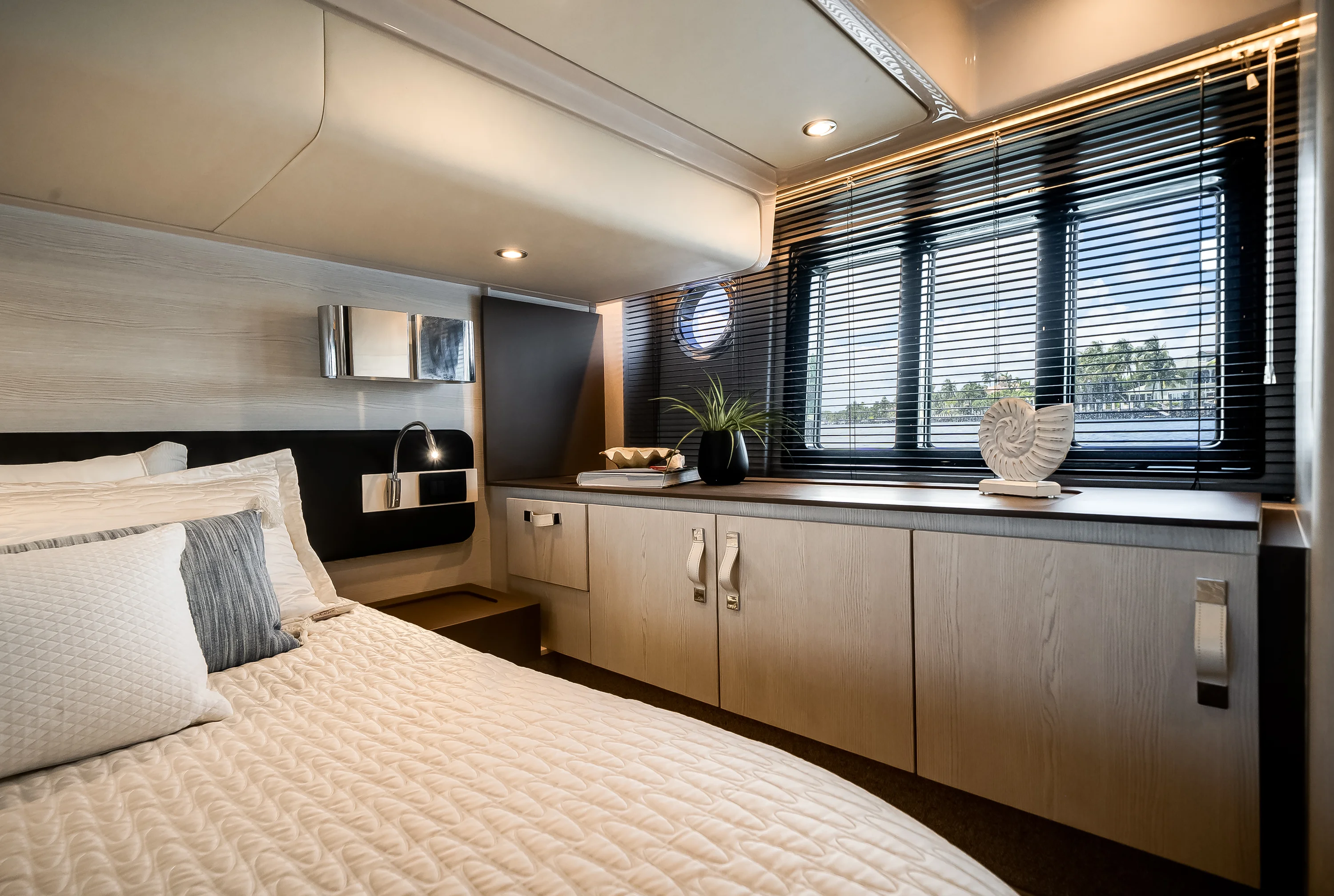 2021 Azimut 50 FLY Image Thumbnail #51