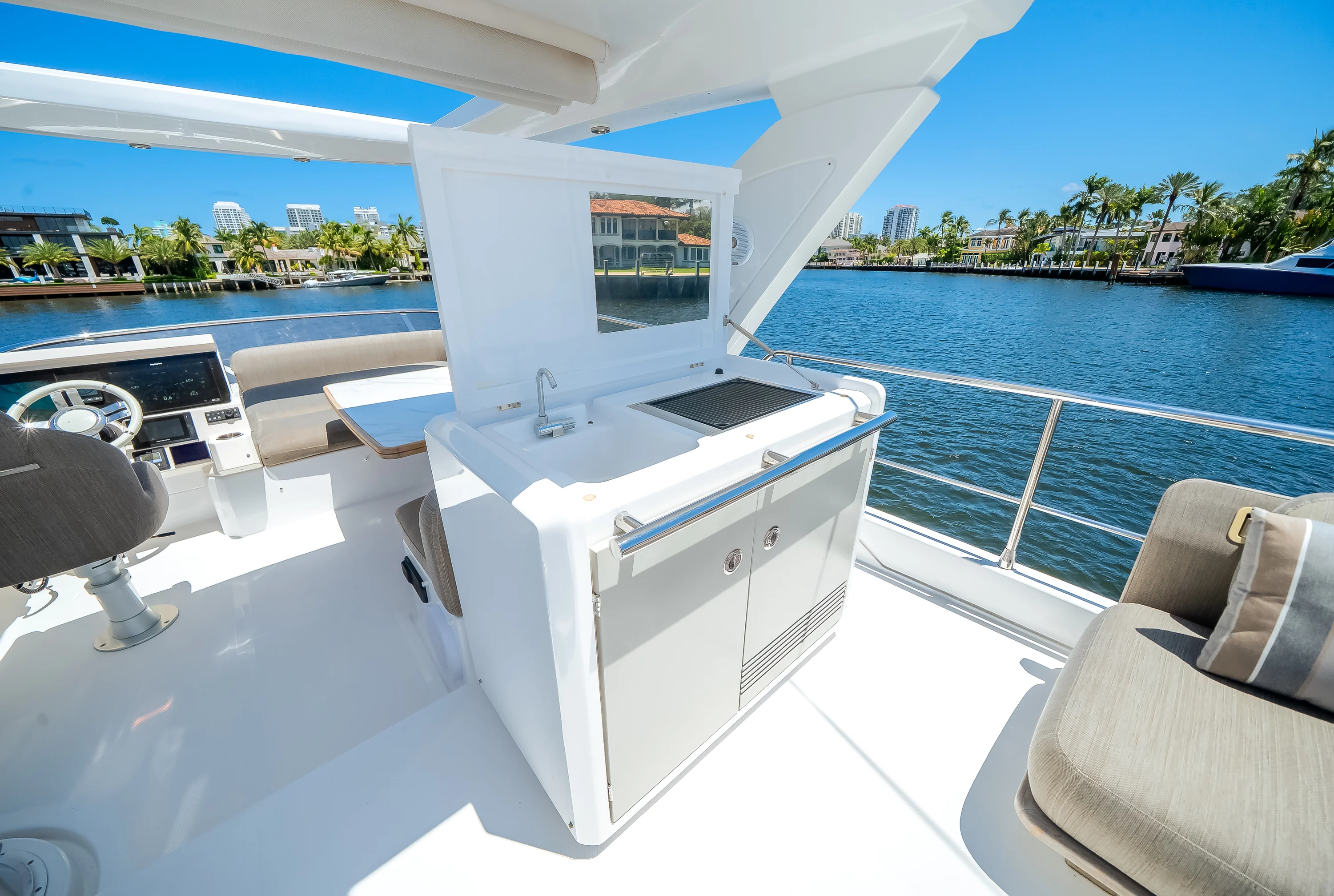 2021 Azimut 50 FLY Image Thumbnail #30