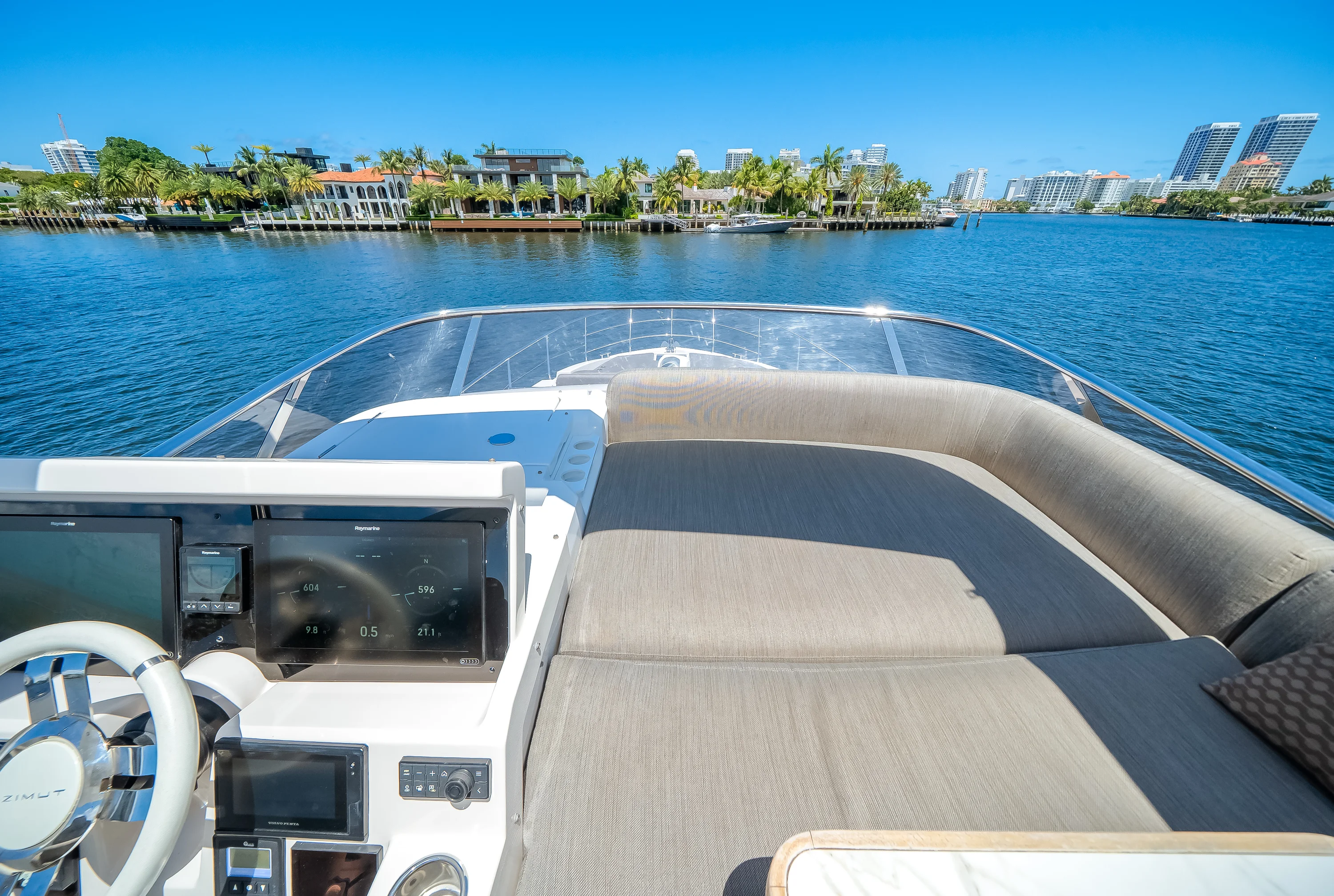 2021 Azimut 50 FLY Image Thumbnail #27