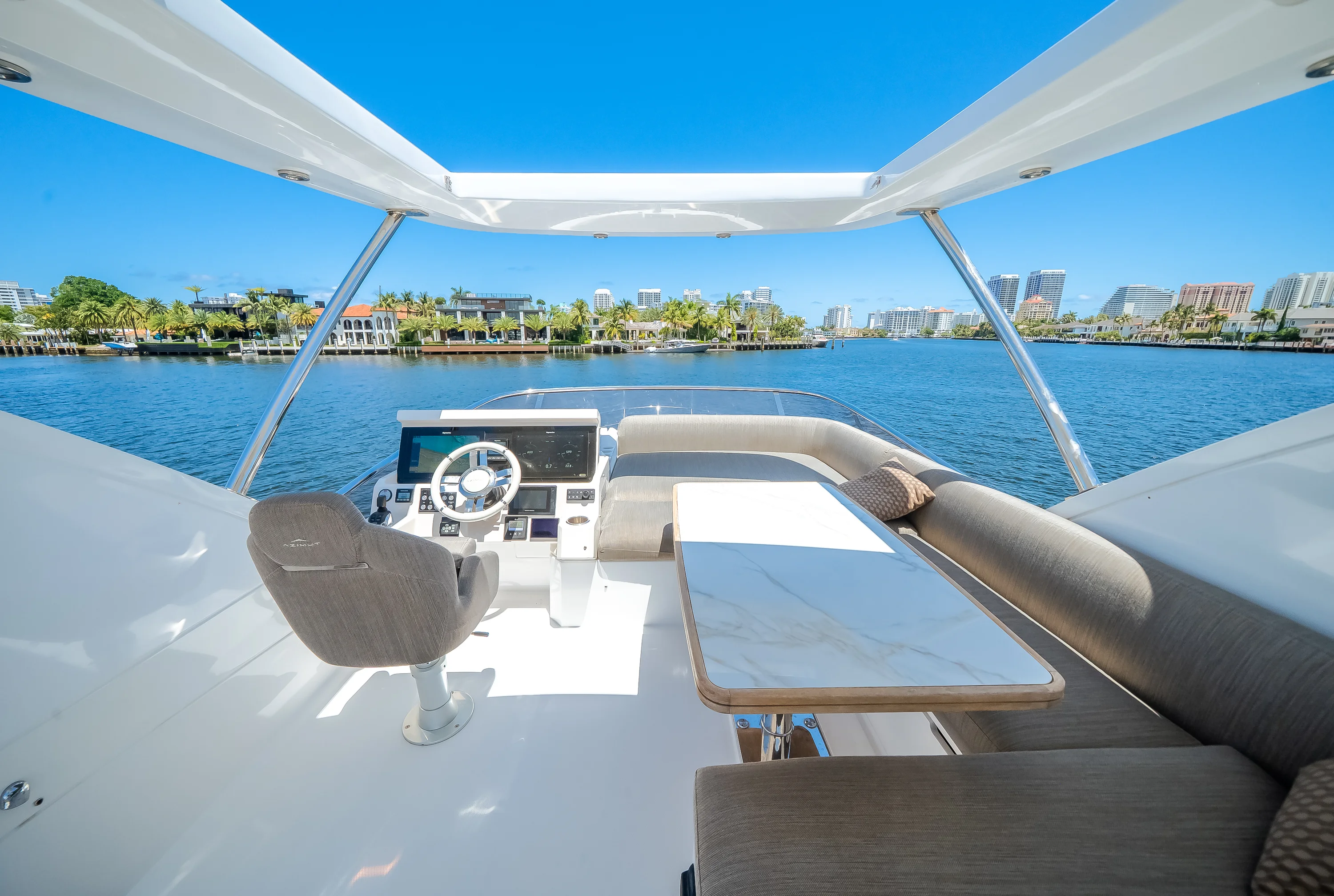 2021 Azimut 50 FLY Image Thumbnail #24