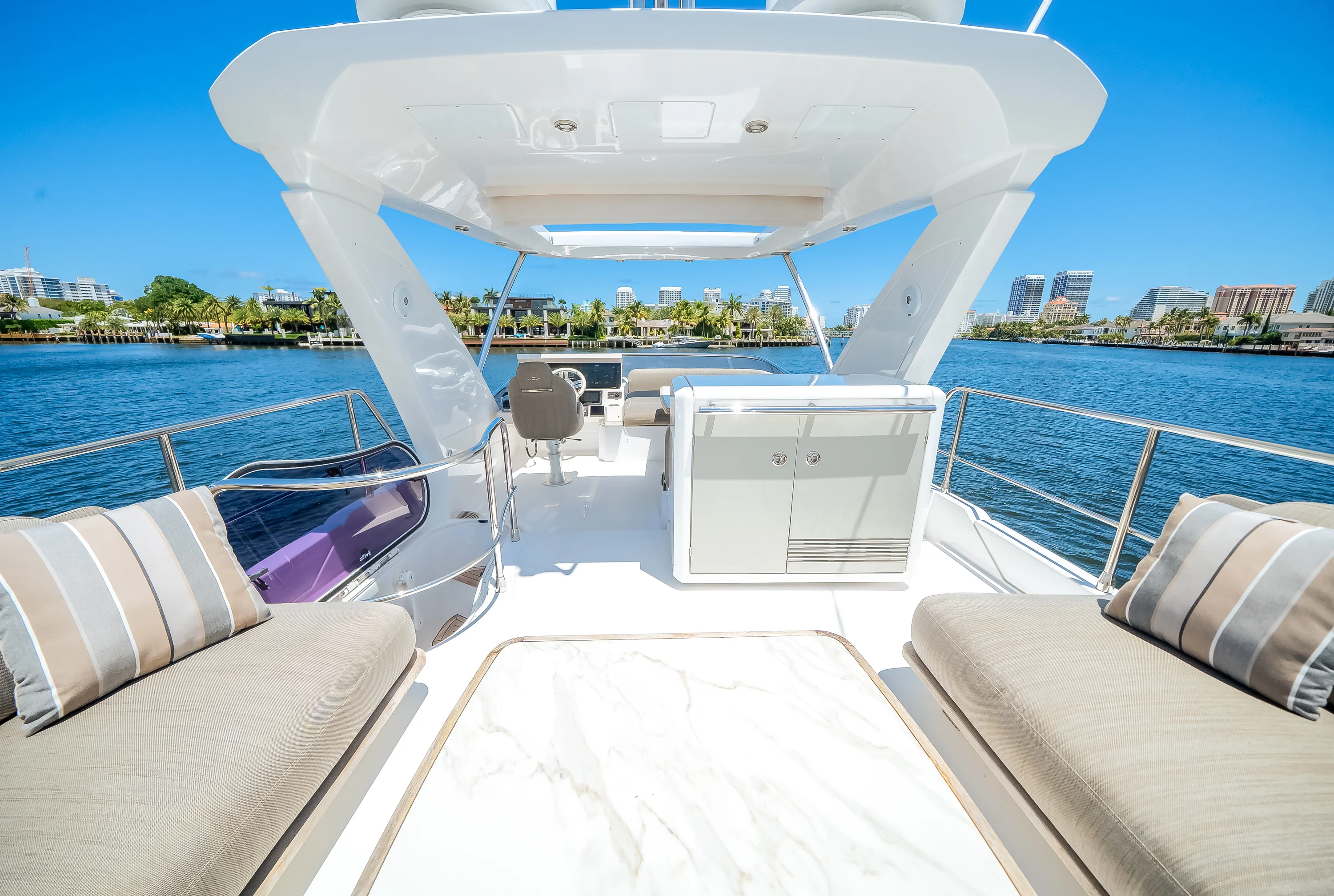 2021 Azimut 50 FLY Image Thumbnail #23