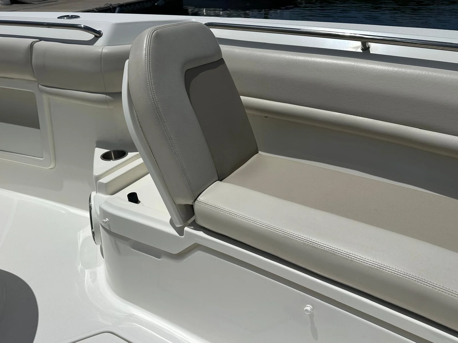 2021 Boston Whaler 380 OUTRAGE Image Thumbnail #17