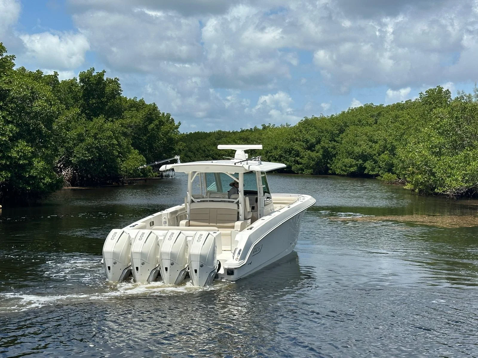 2021 Boston Whaler 380 OUTRAGE Image Thumbnail #9