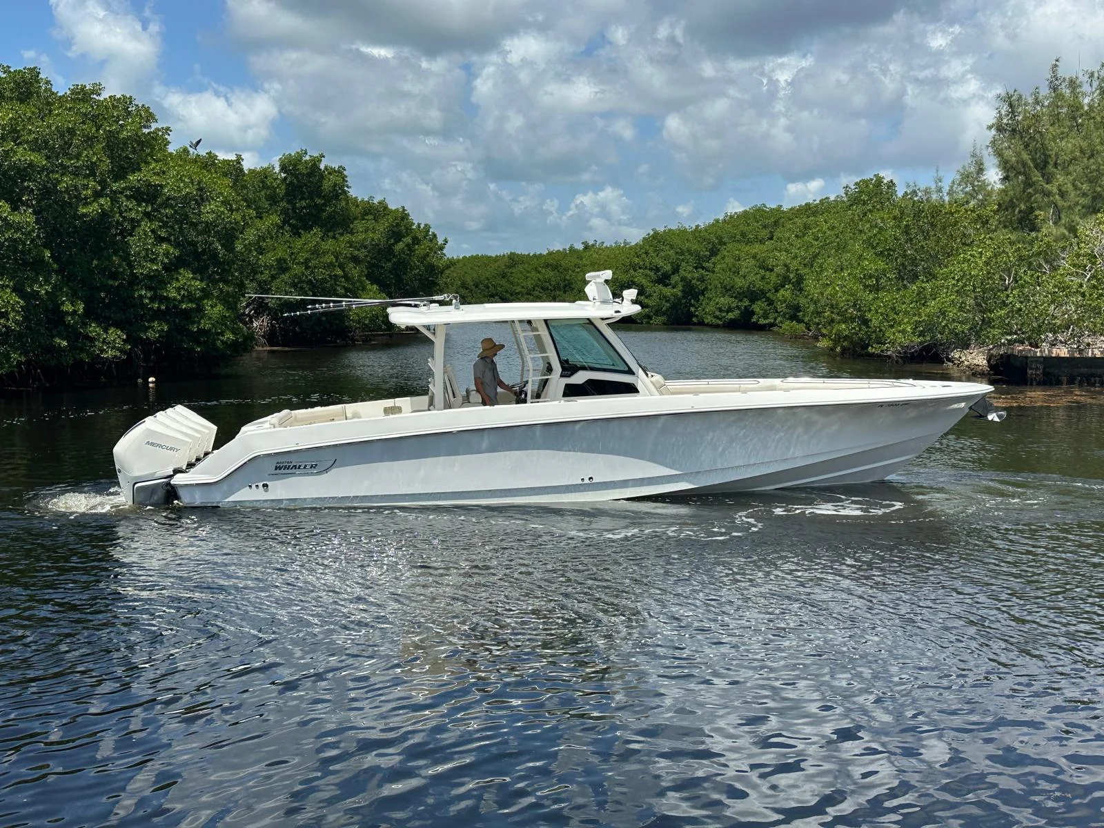 2021 Boston Whaler 380 OUTRAGE Image Thumbnail #11