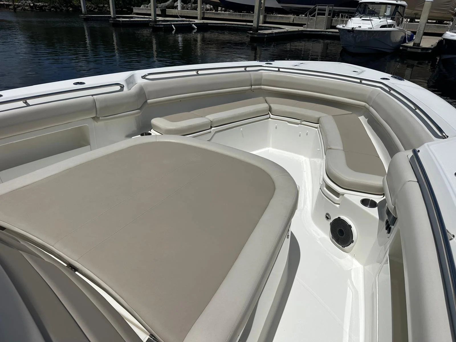 2021 Boston Whaler 380 OUTRAGE Image Thumbnail #14
