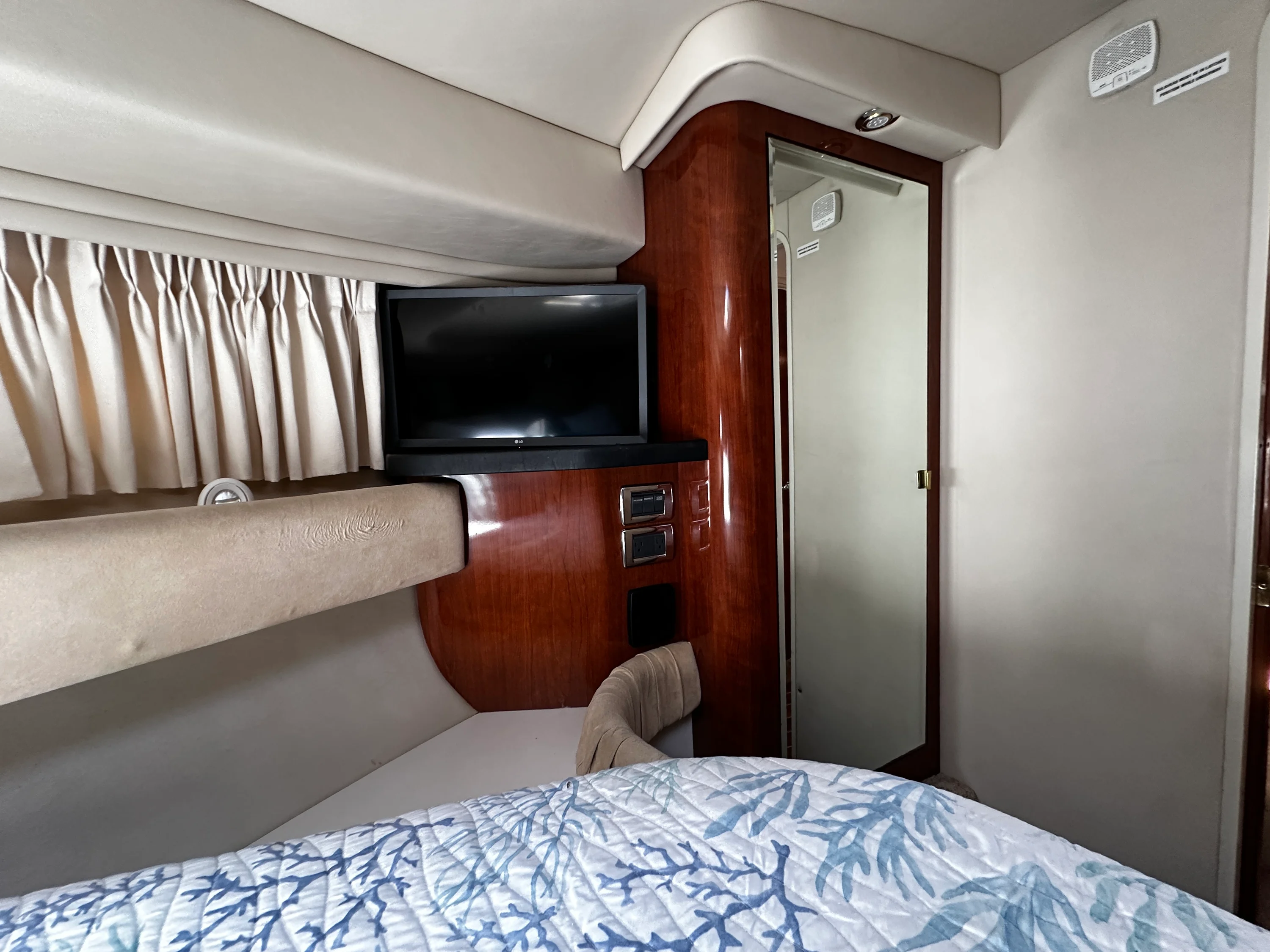 2003 Sea Ray 380 Sundancer Image Thumbnail #52