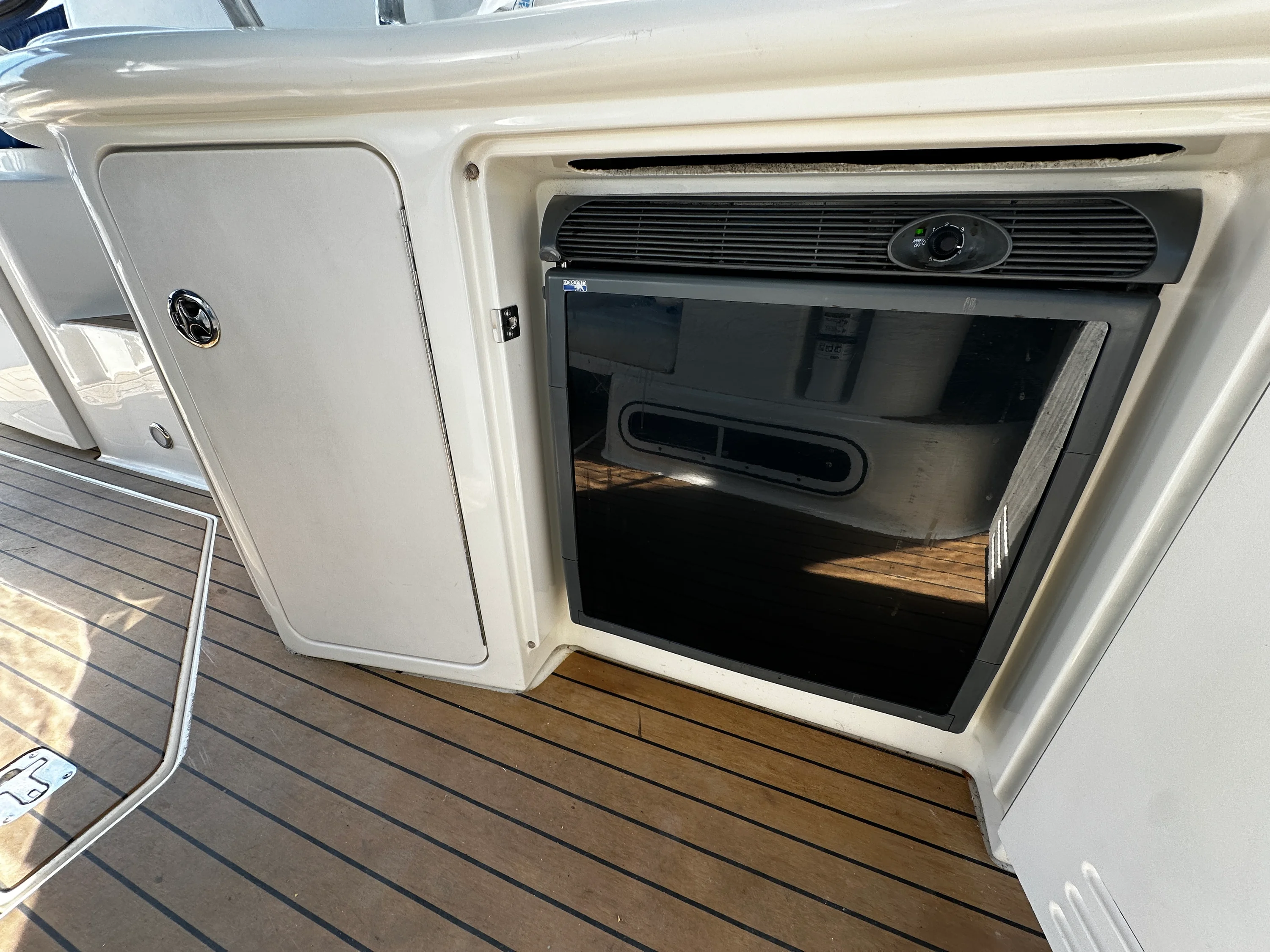2003 Sea Ray 380 Sundancer Image Thumbnail #16