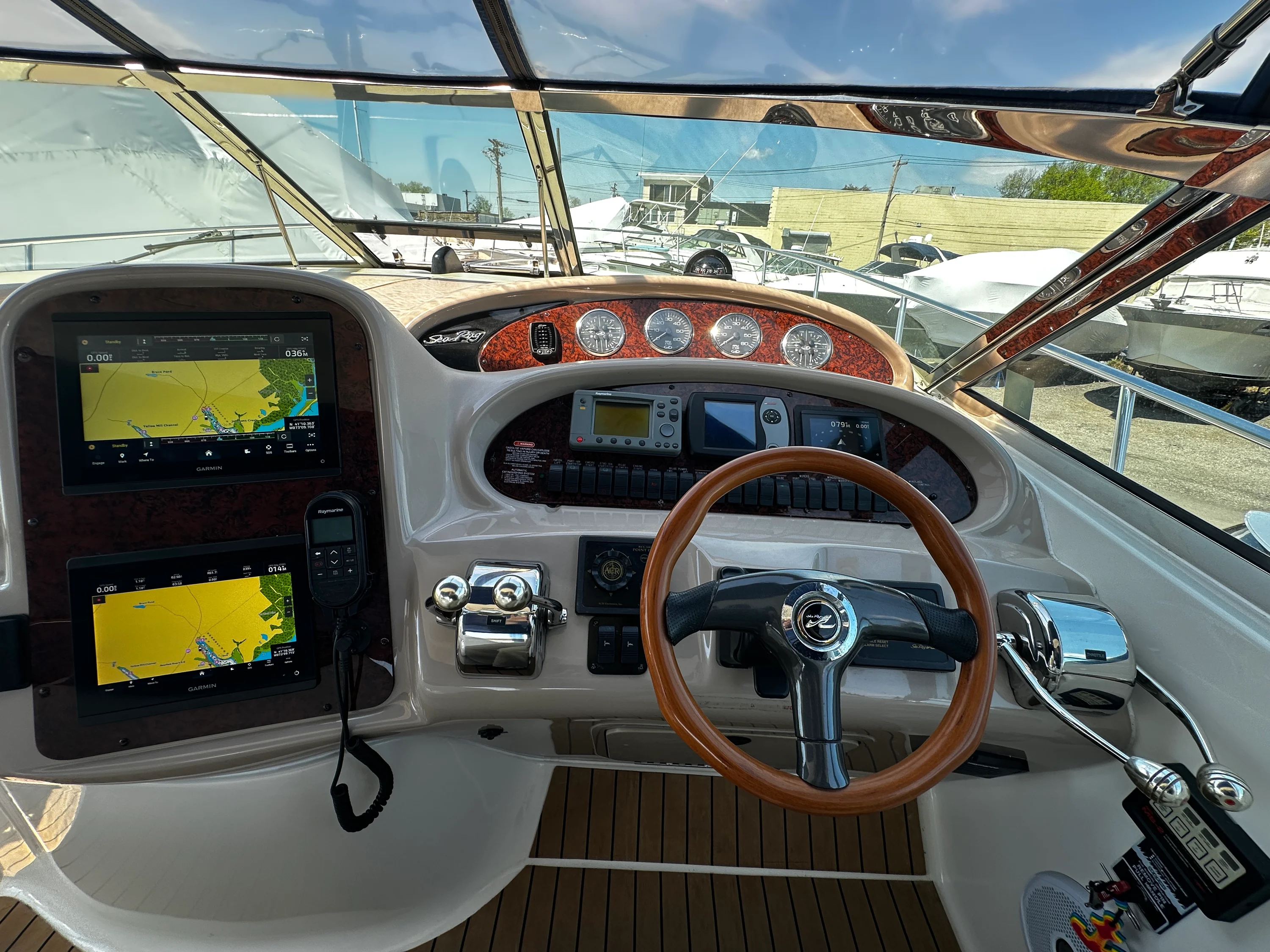 2003 Sea Ray 380 Sundancer Image Thumbnail #25