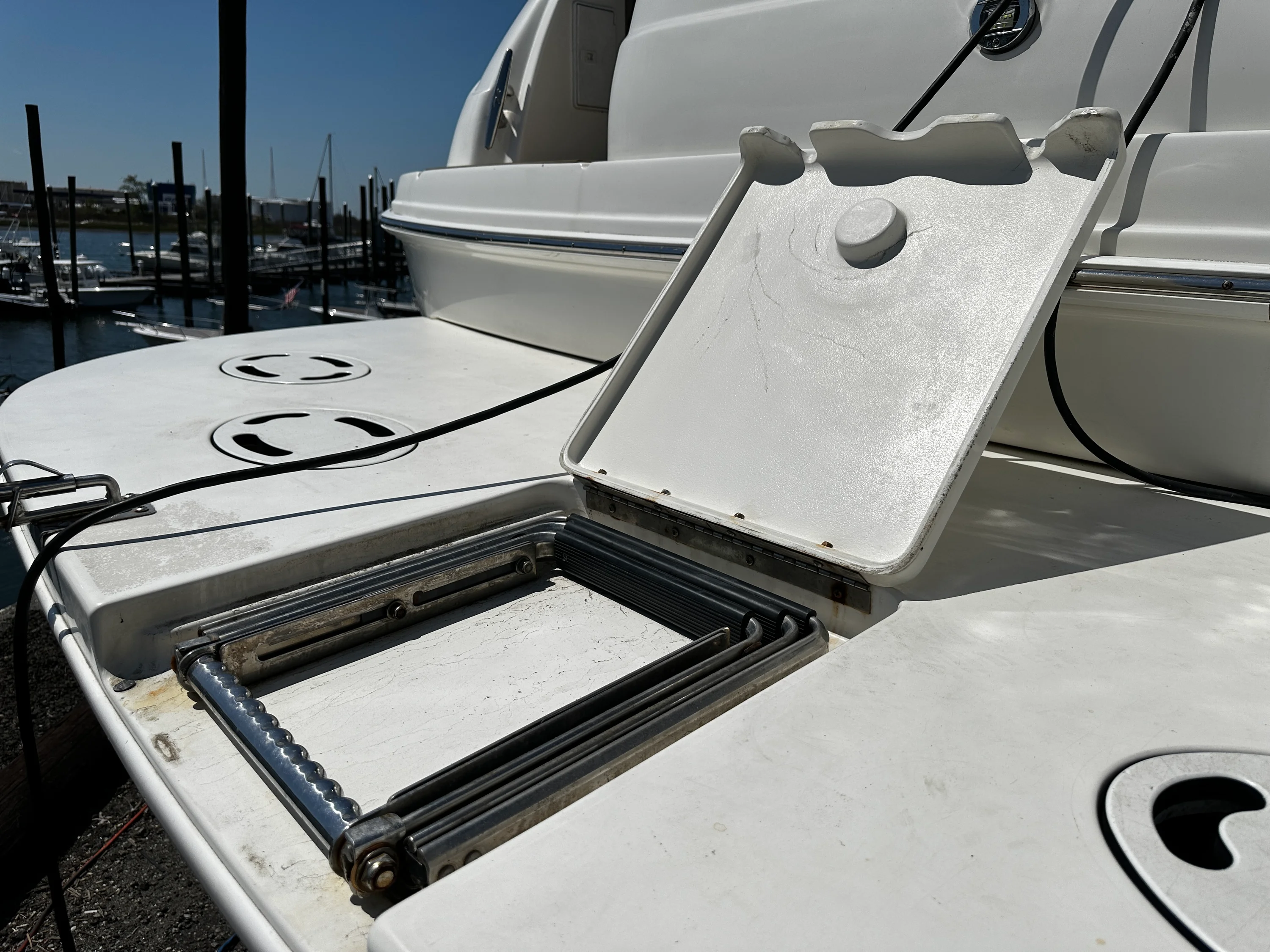 2003 Sea Ray 380 Sundancer Image Thumbnail #9