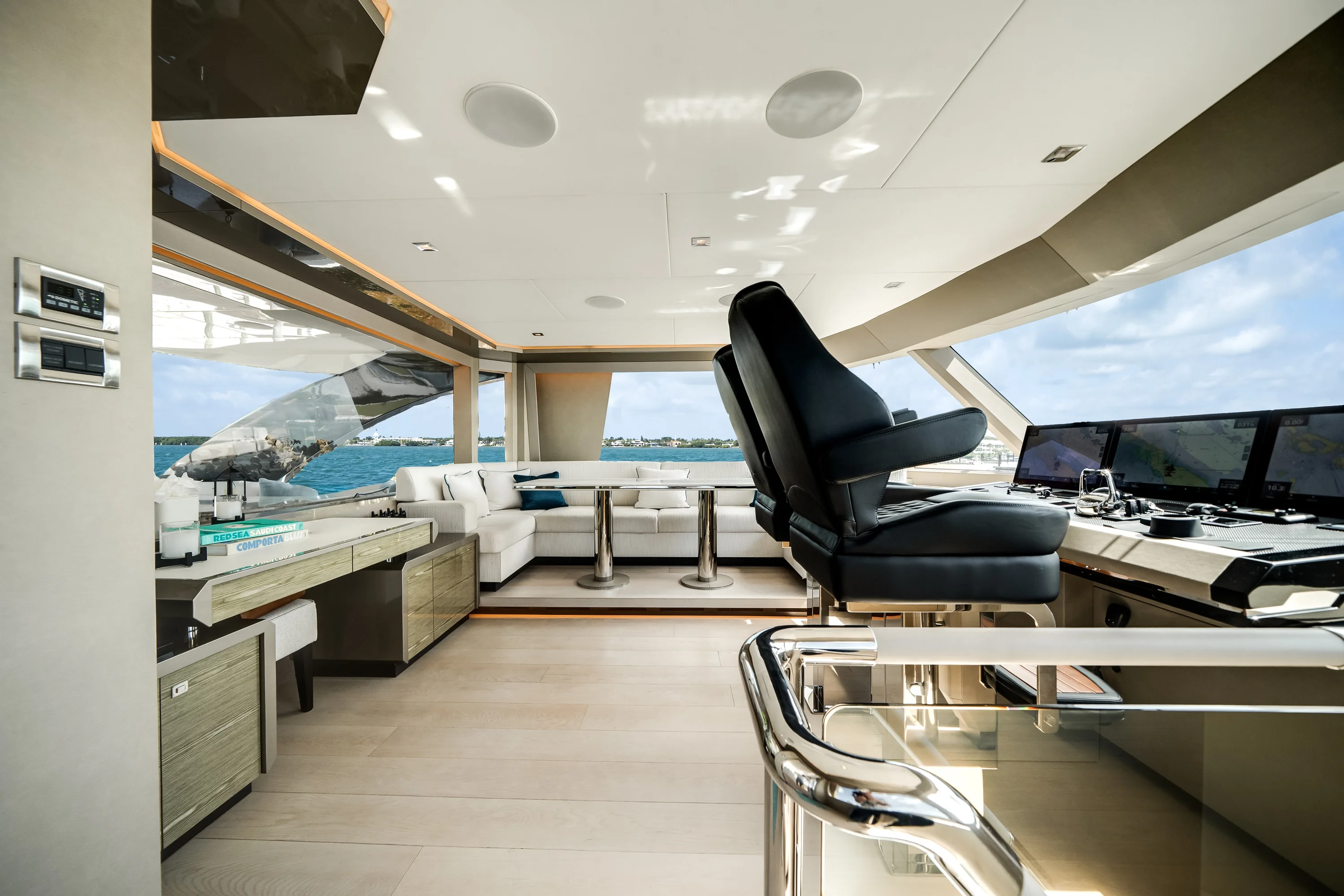 2023 Ocean Alexander 27R Image Thumbnail #82