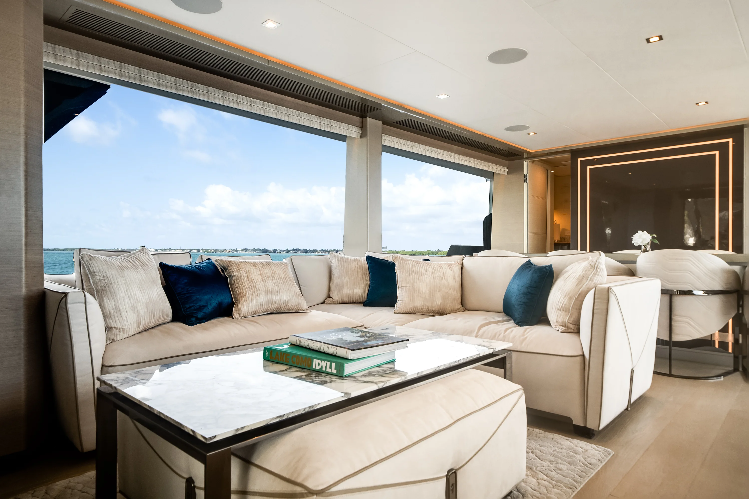2023 Ocean Alexander 27R Image Thumbnail #20