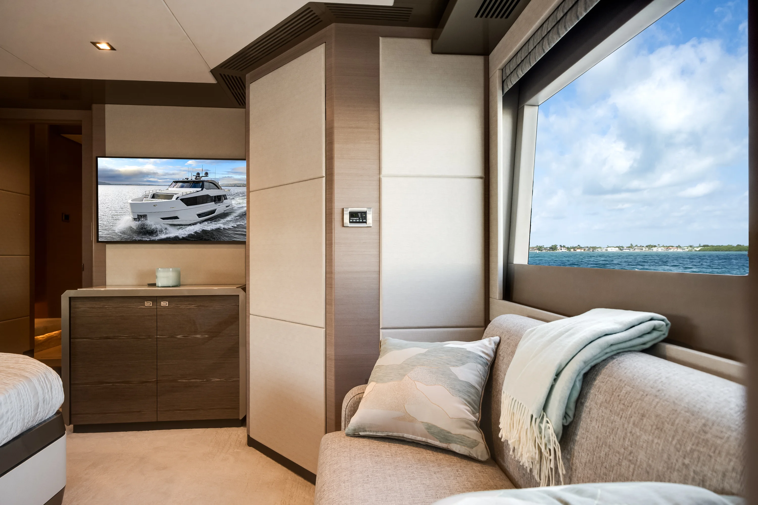 2023 Ocean Alexander 27R Image Thumbnail #52