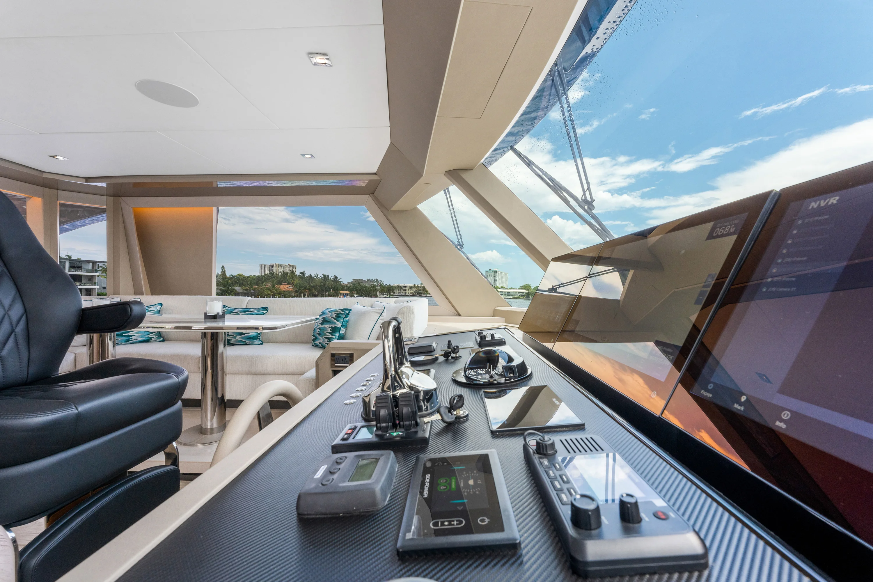 2023 Ocean Alexander 27R Image Thumbnail #43