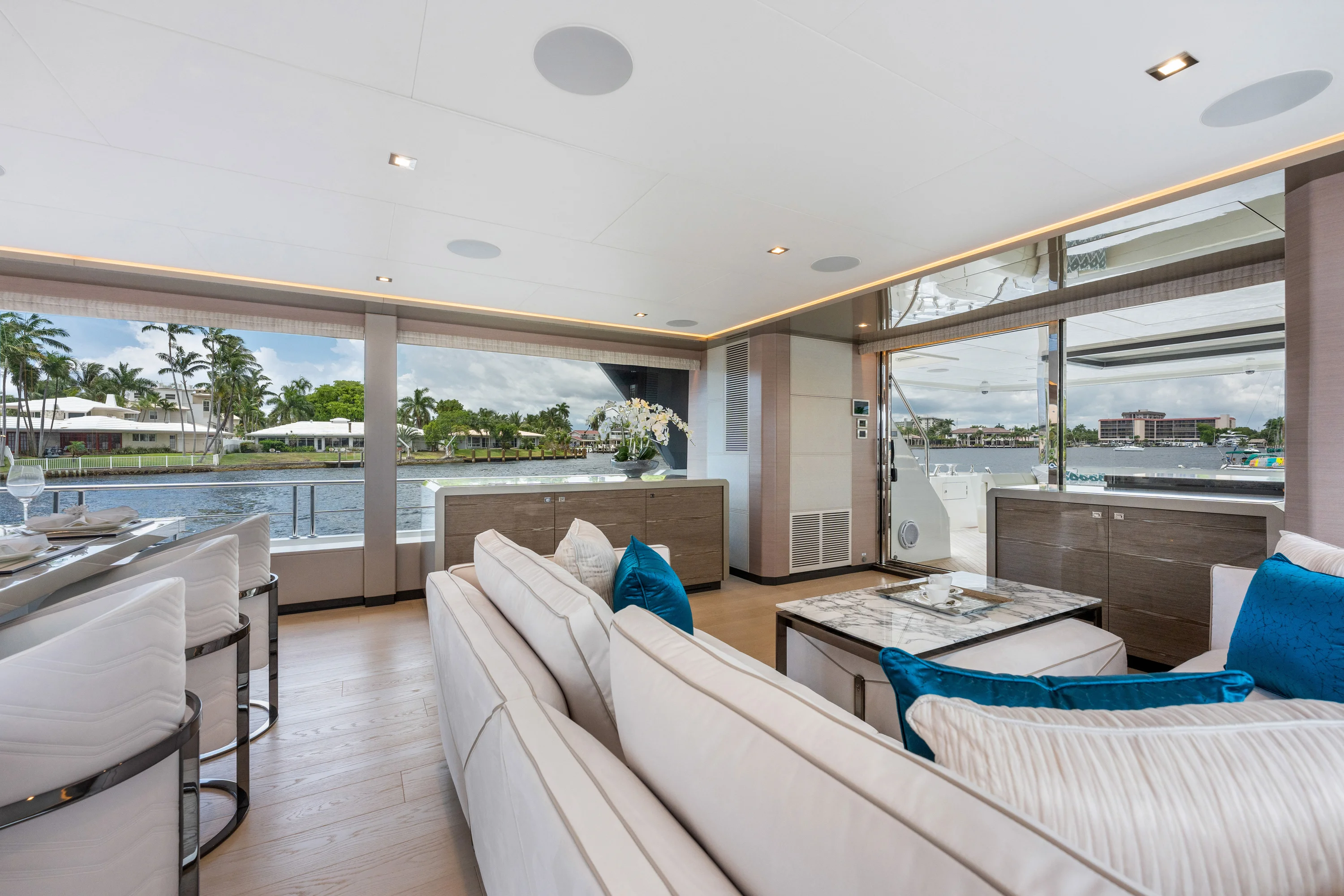 2023 Ocean Alexander 27R Image Thumbnail #15