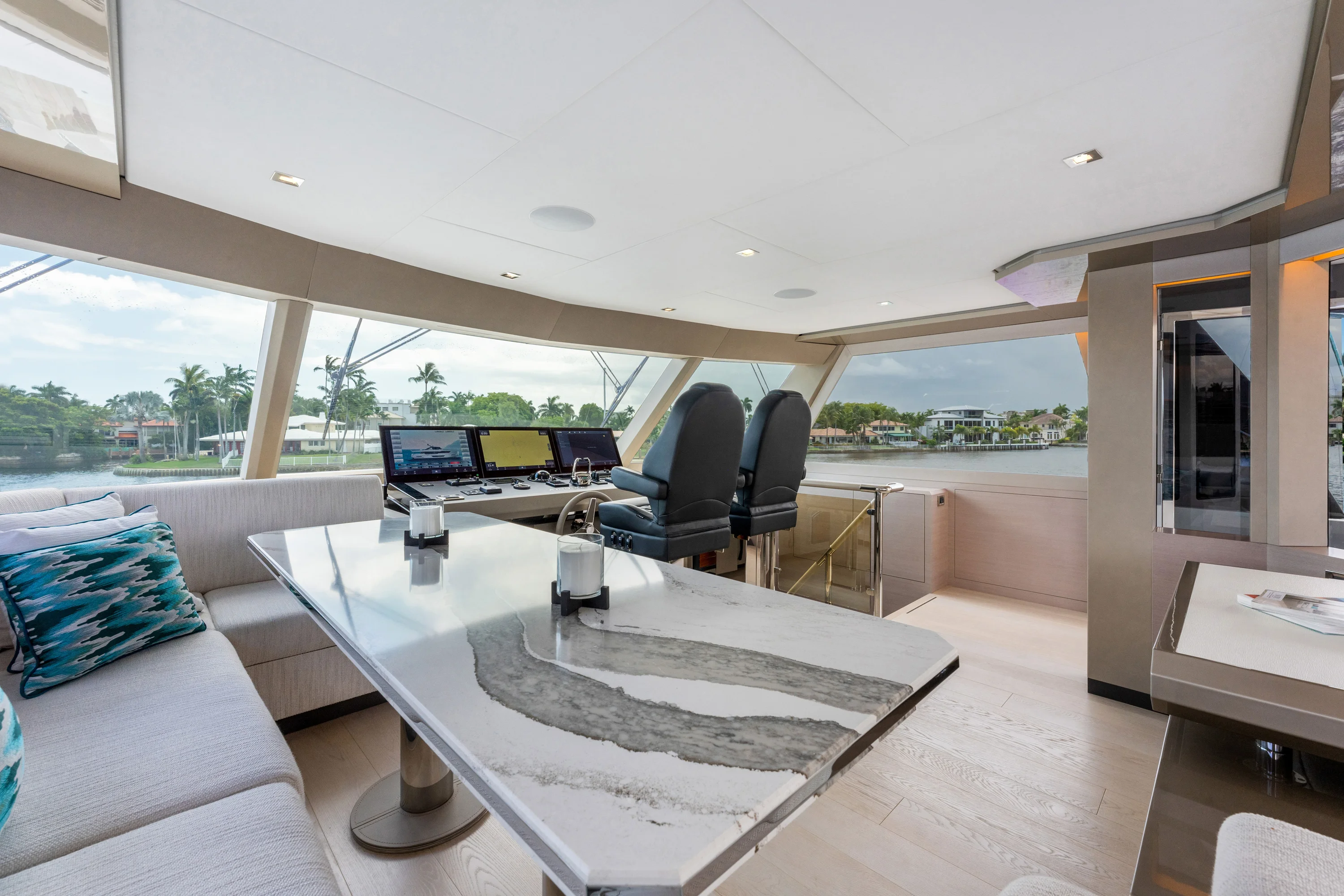 2023 Ocean Alexander 27R Image Thumbnail #46