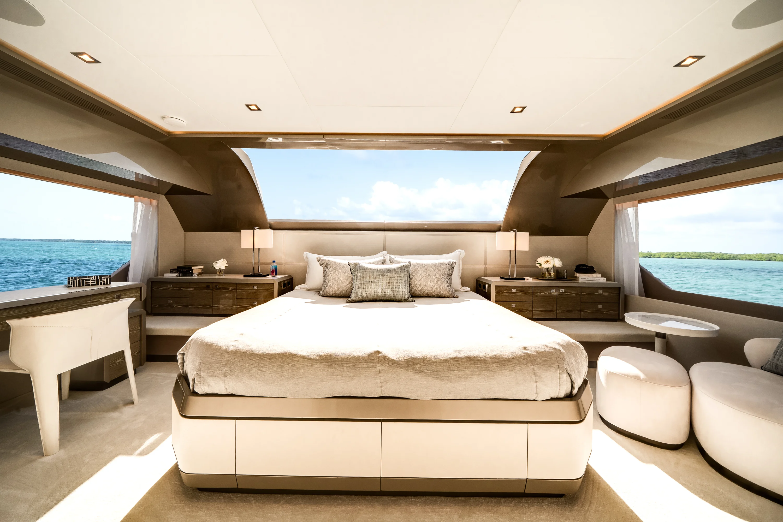 2023 Ocean Alexander 27R Image Thumbnail #57