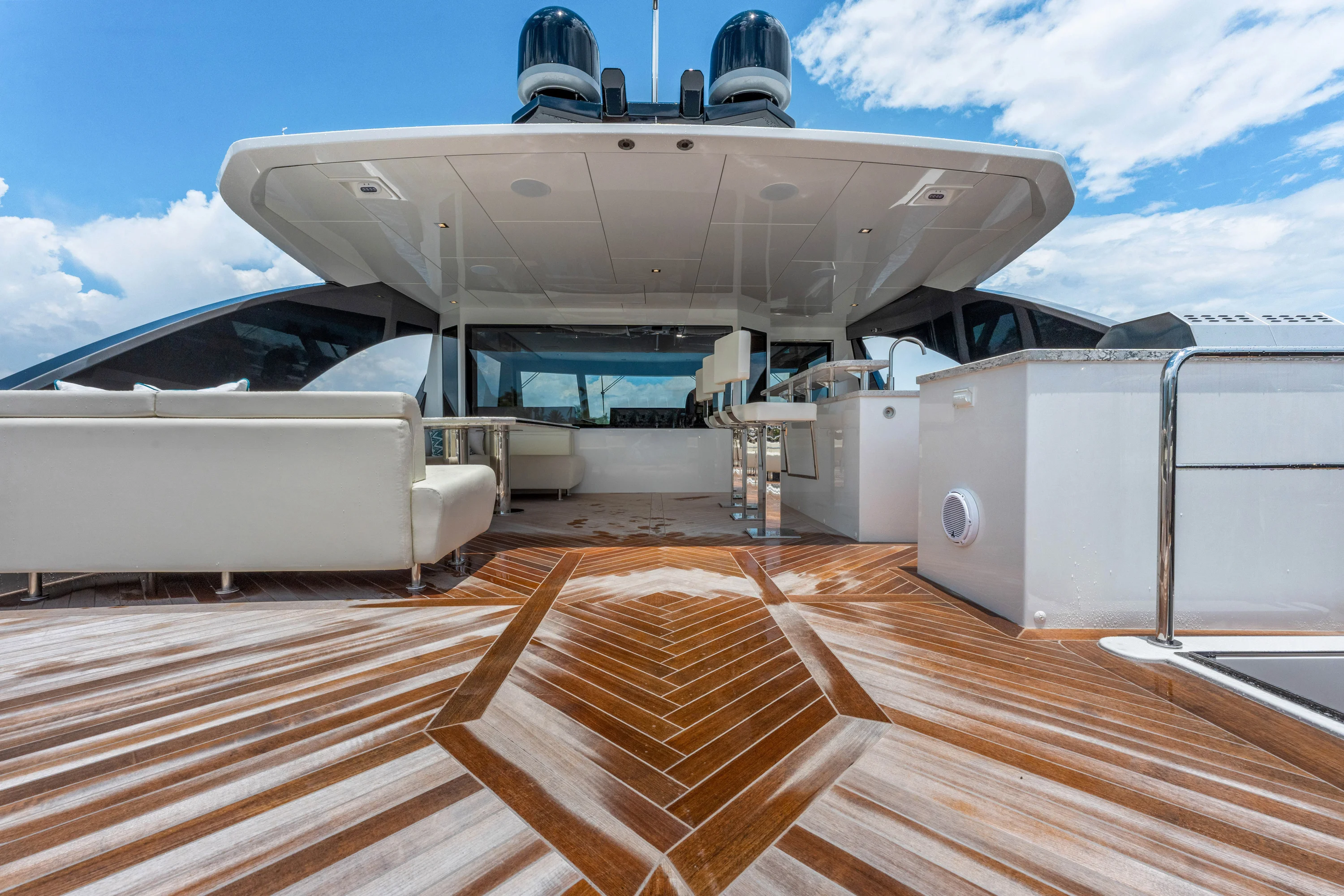 2023 Ocean Alexander 27R Image Thumbnail #33