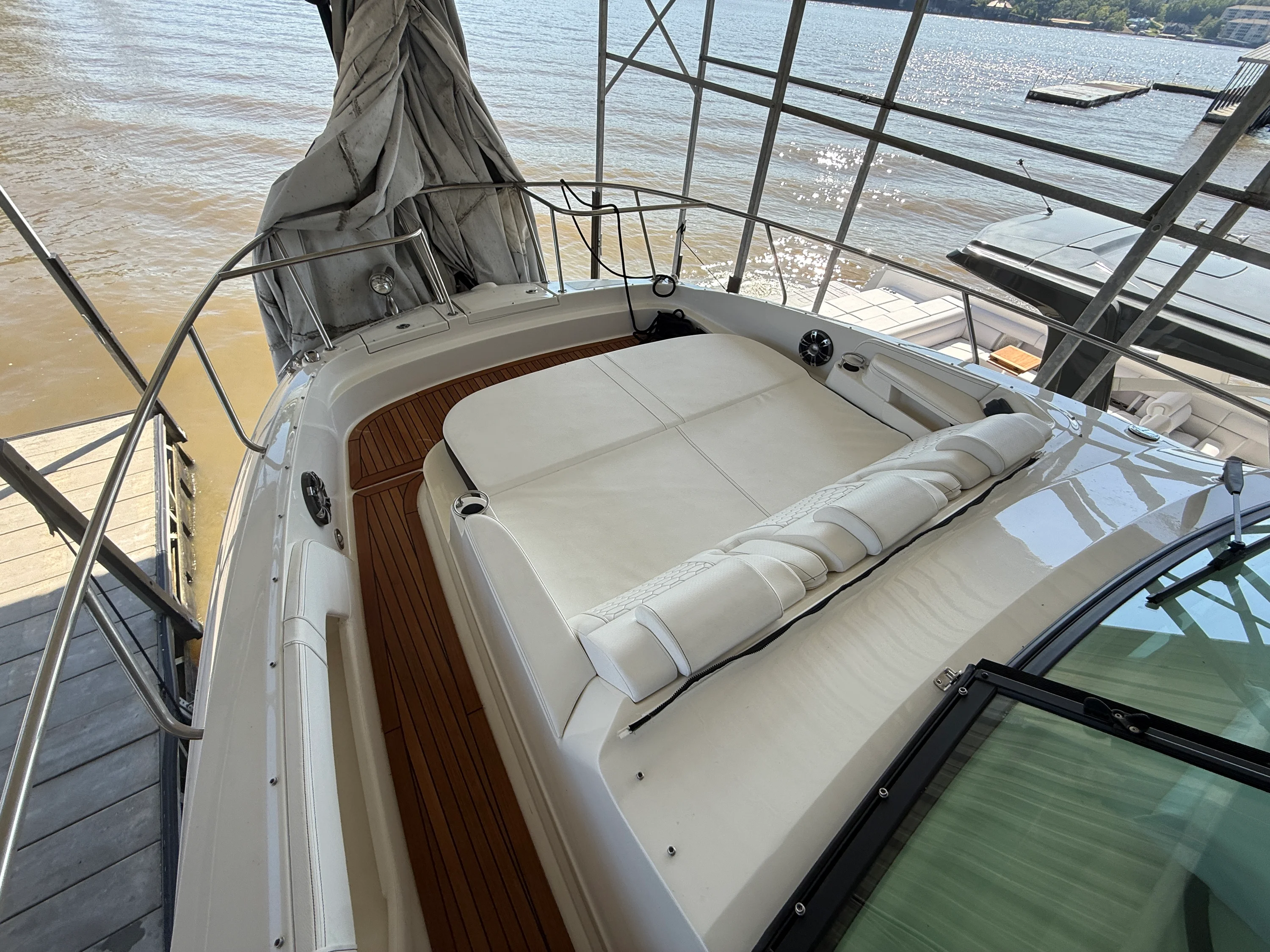 2020 Sea Ray 320 DA Image Thumbnail #15