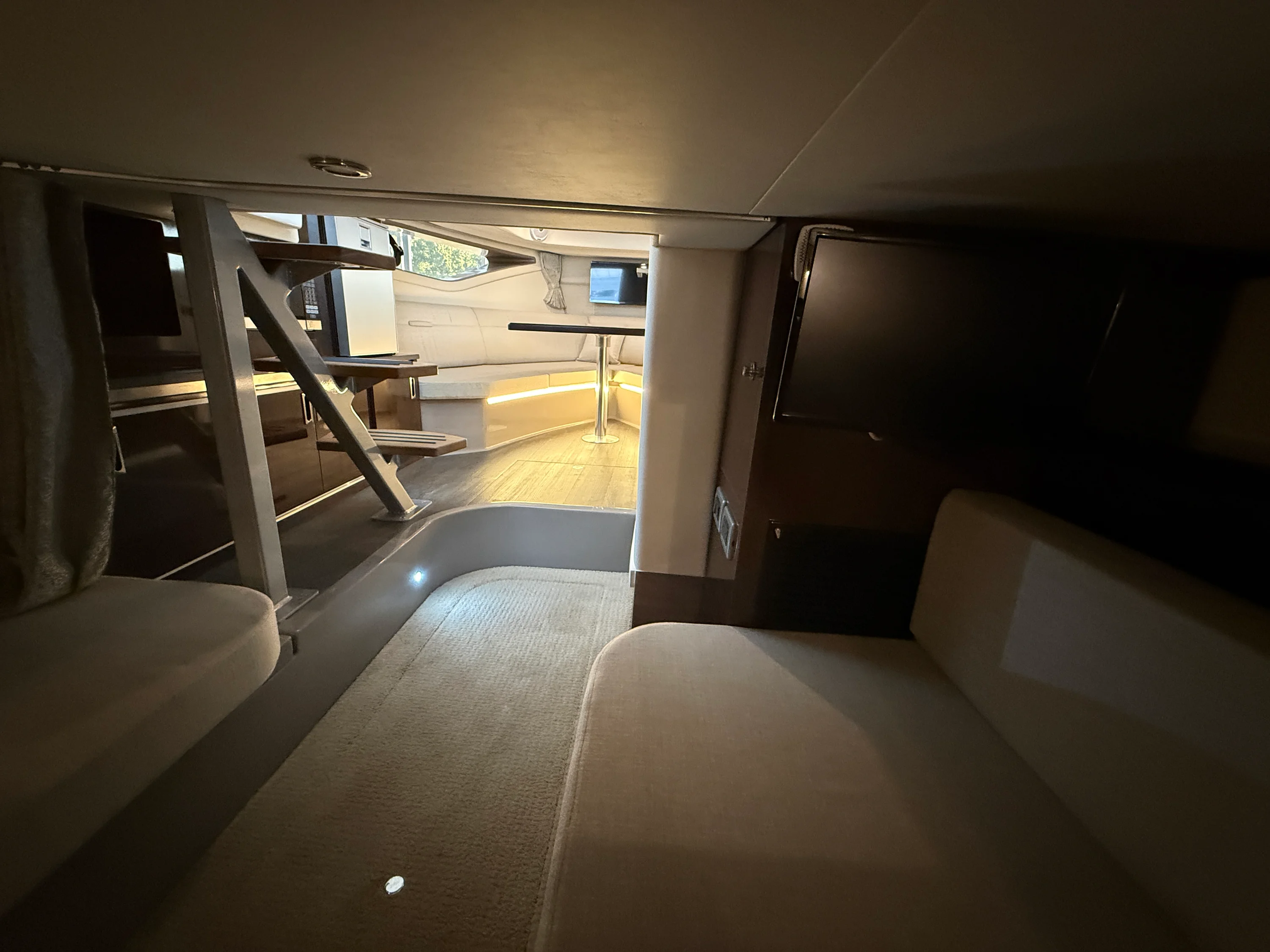 2020 Sea Ray 320 DA Image Thumbnail #21