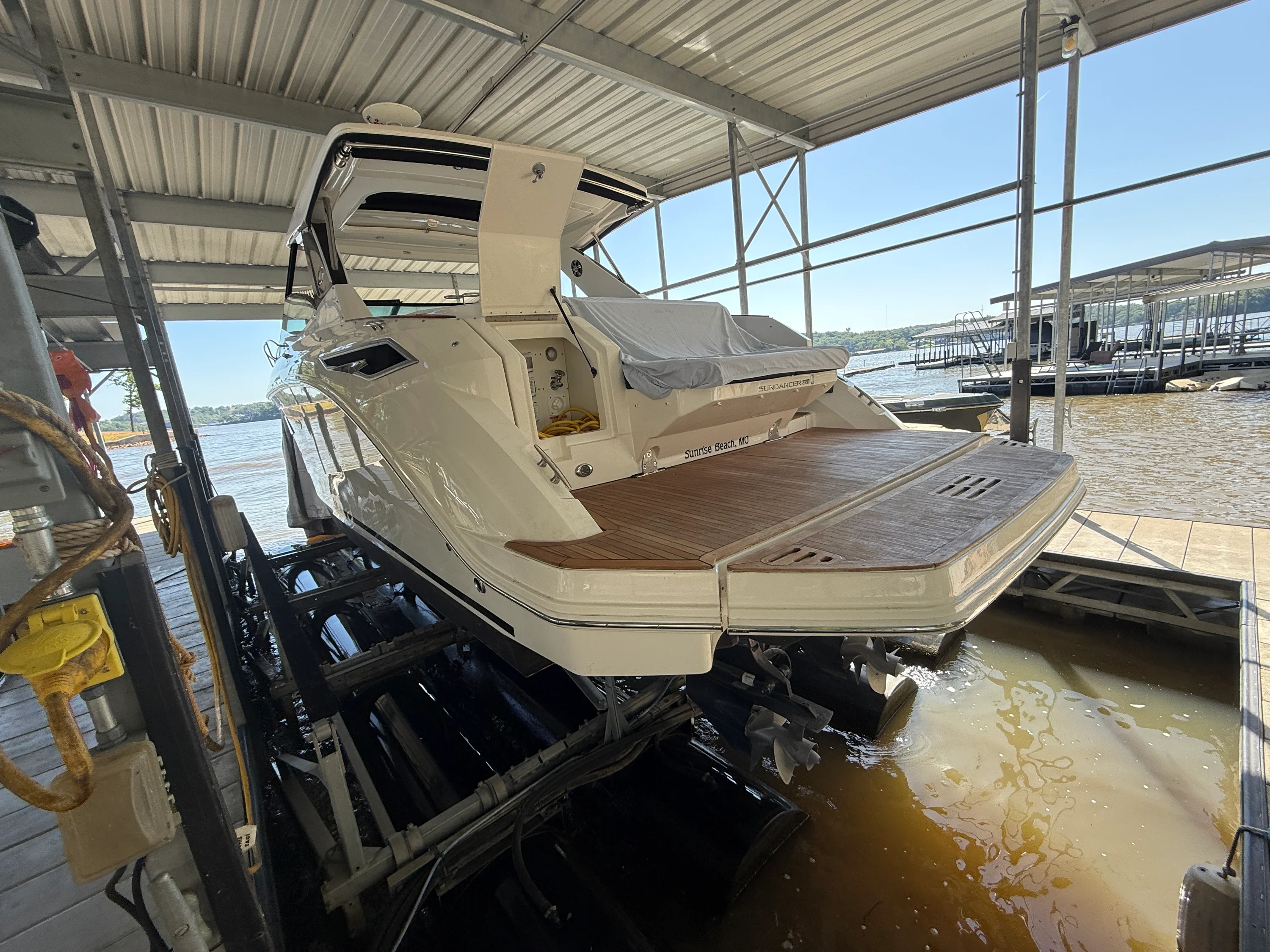 2020 Sea Ray 320 DA Image Thumbnail #23